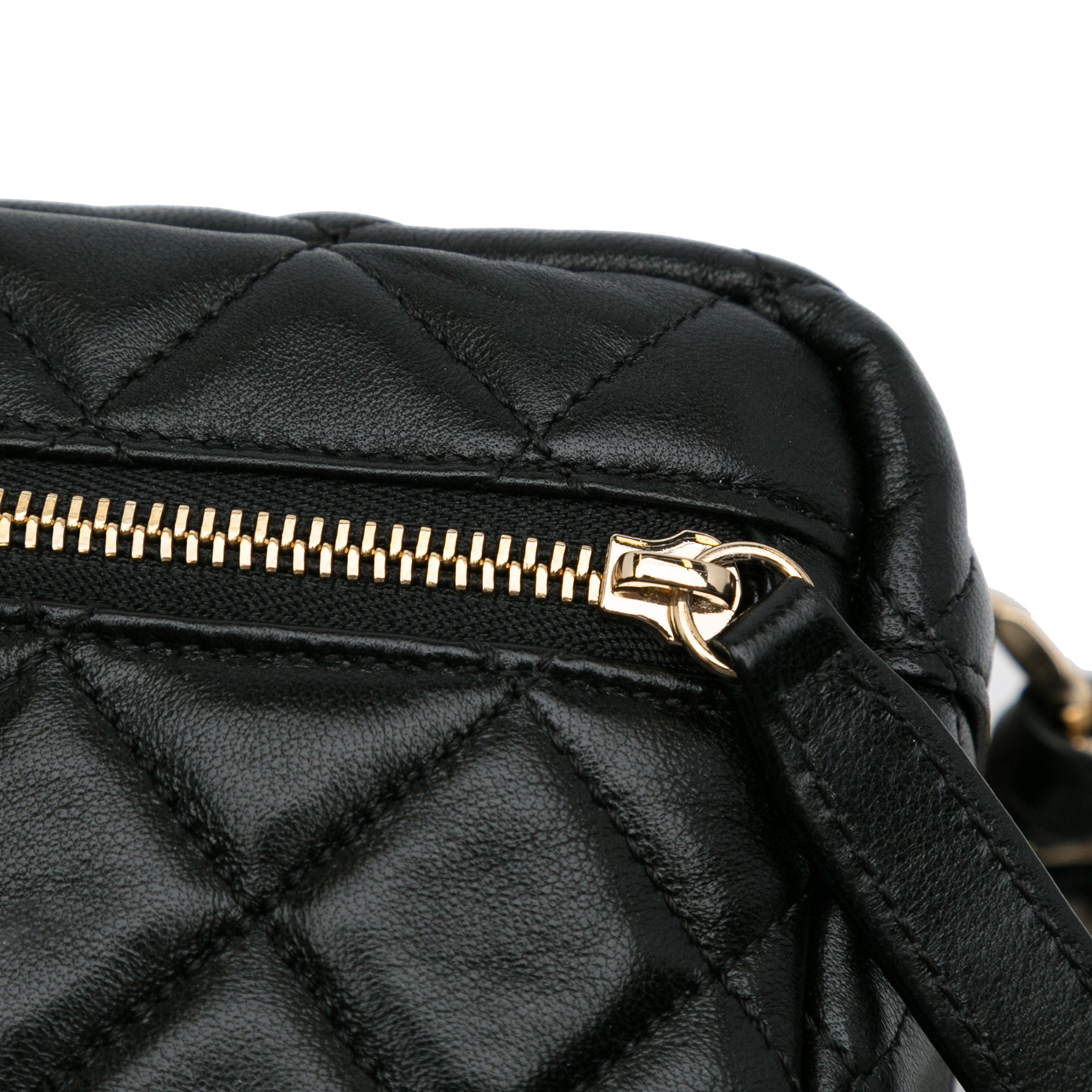 Chanel CC Quilted Lambskin Cube Vanity Bag - image 9
