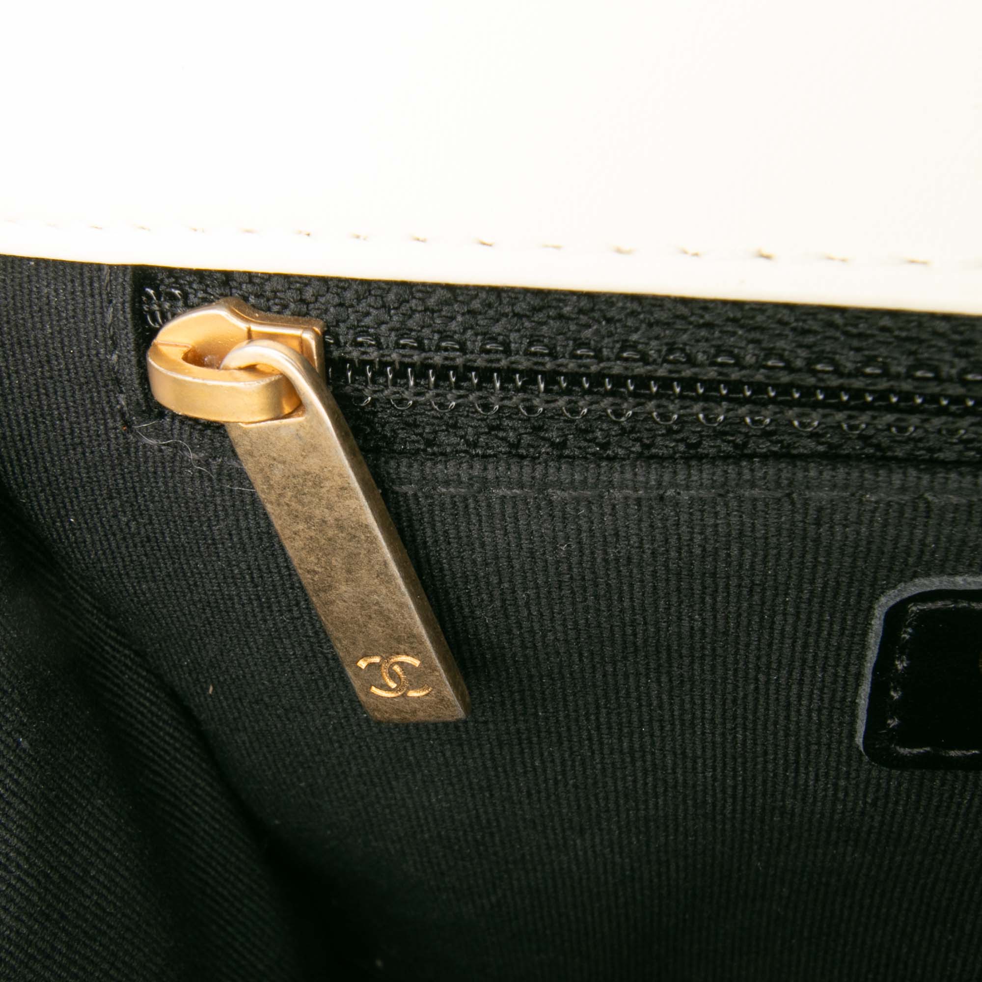 Chanel Small Quilted Calfskin Braided My Own Frame Flap - image 7