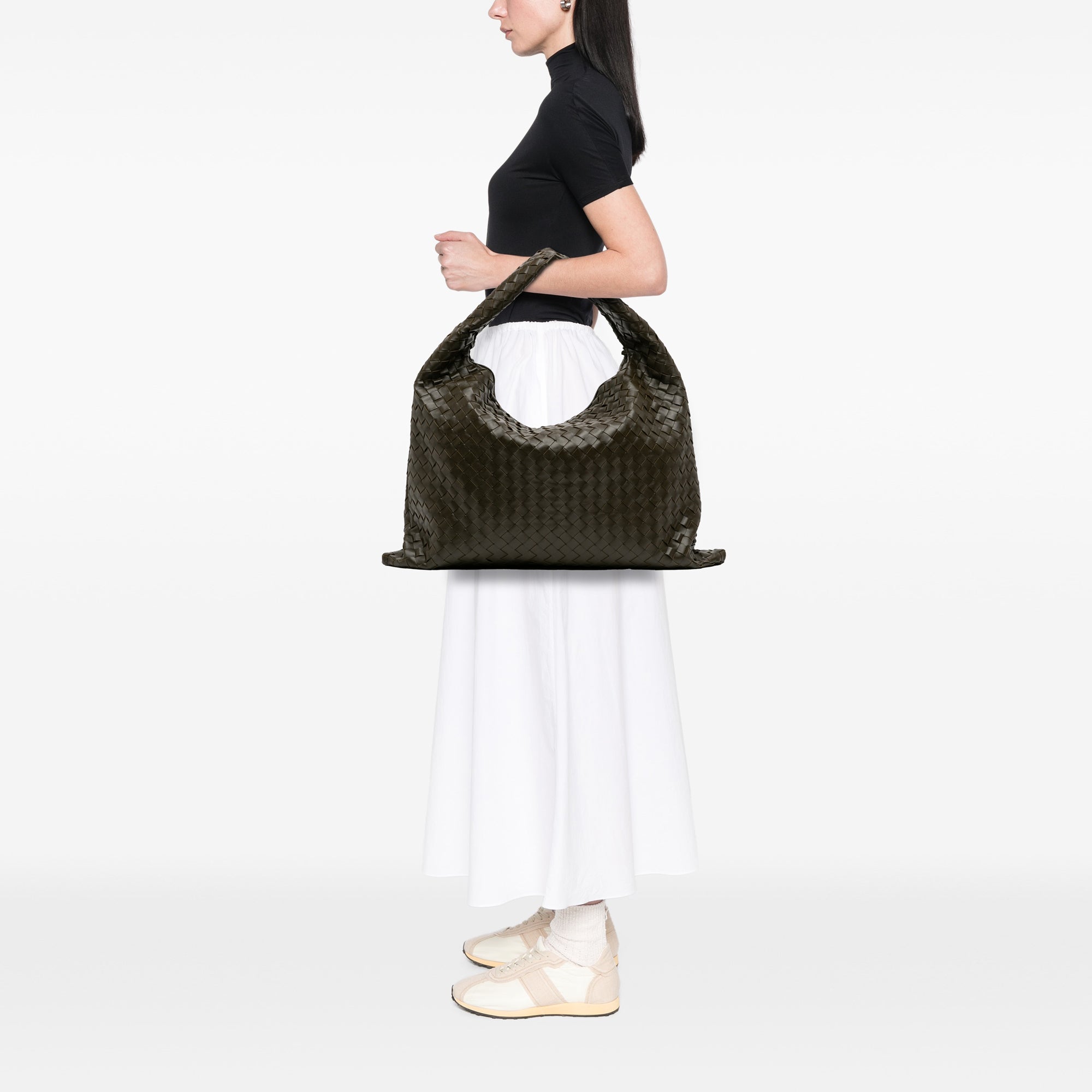 Bottega Veneta Large Intrecciato Hop Hobo - image 10