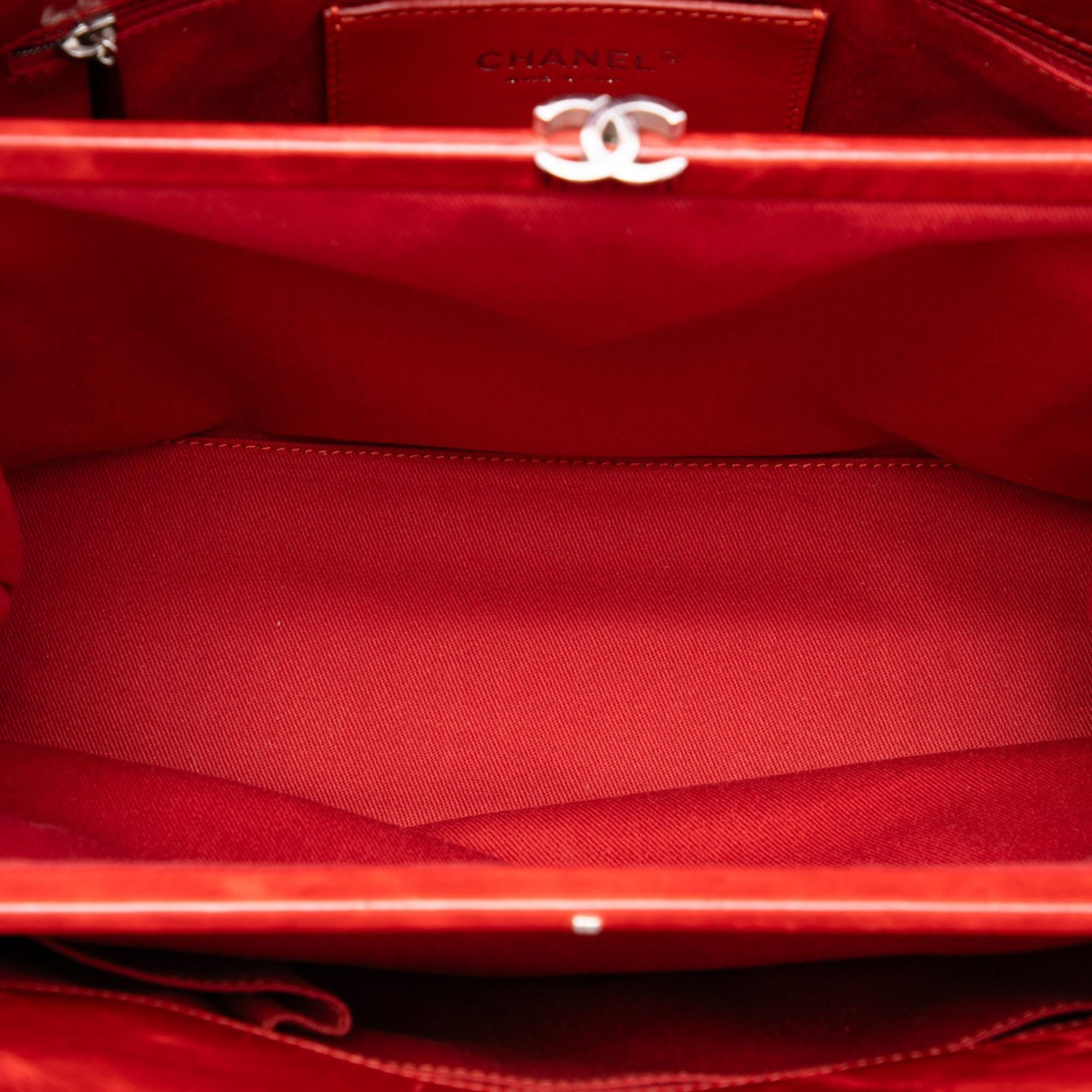 Chanel Large Quilted Crinkled Patent Just Mademoiselle Bowling Bag - image 4