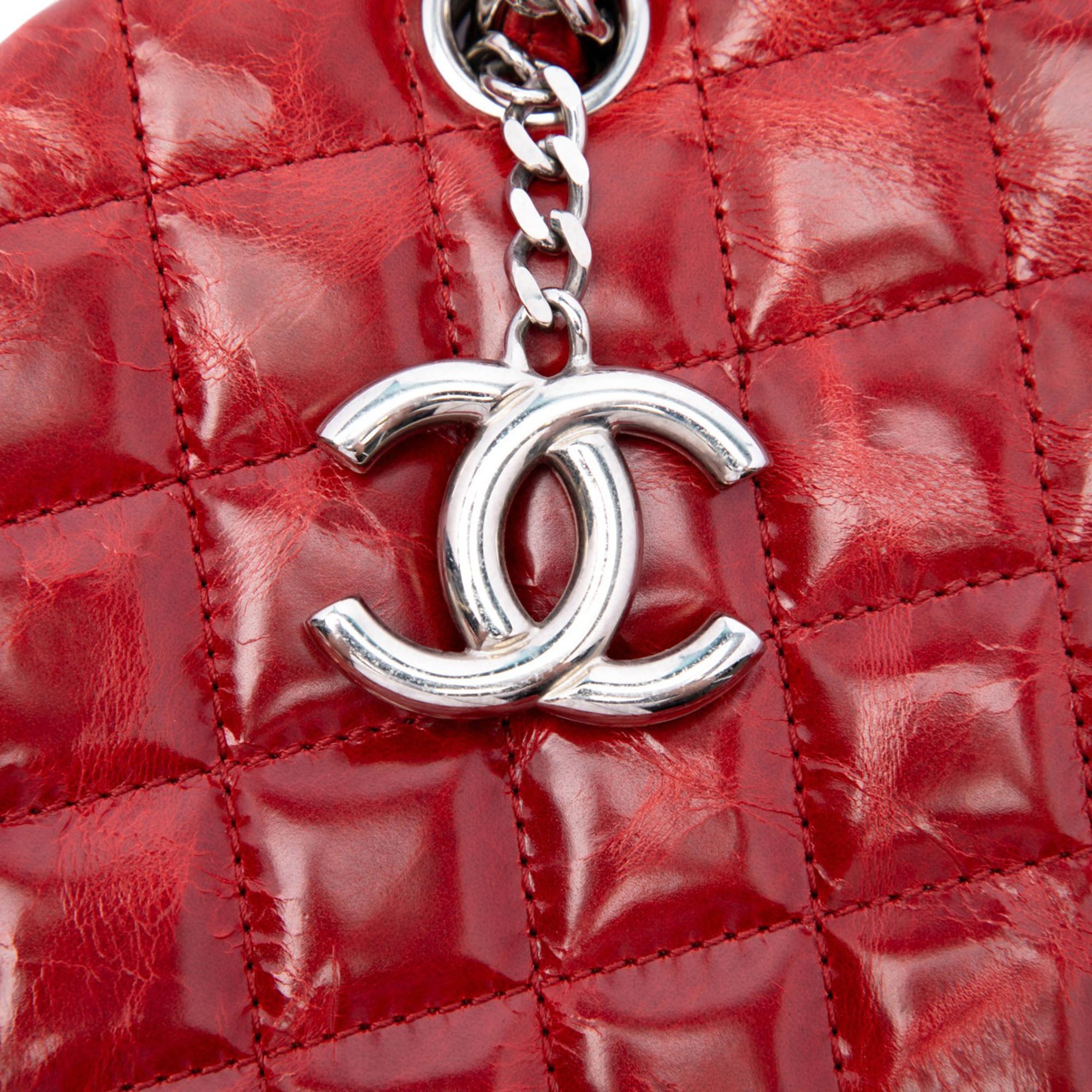 Chanel Large Quilted Crinkled Patent Just Mademoiselle Bowling Bag - image 5