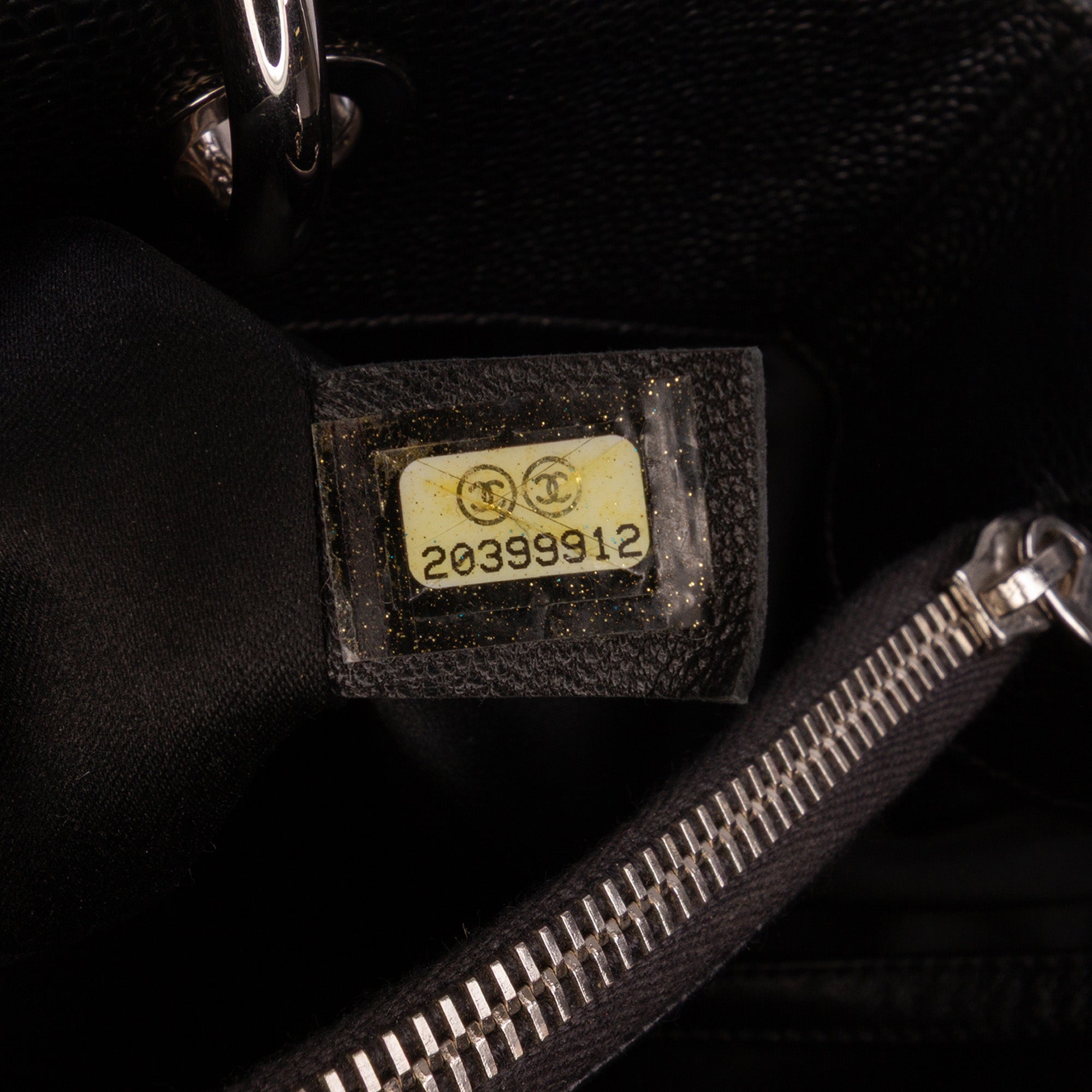 Chanel Caviar Grand Shopping Tote - image 6