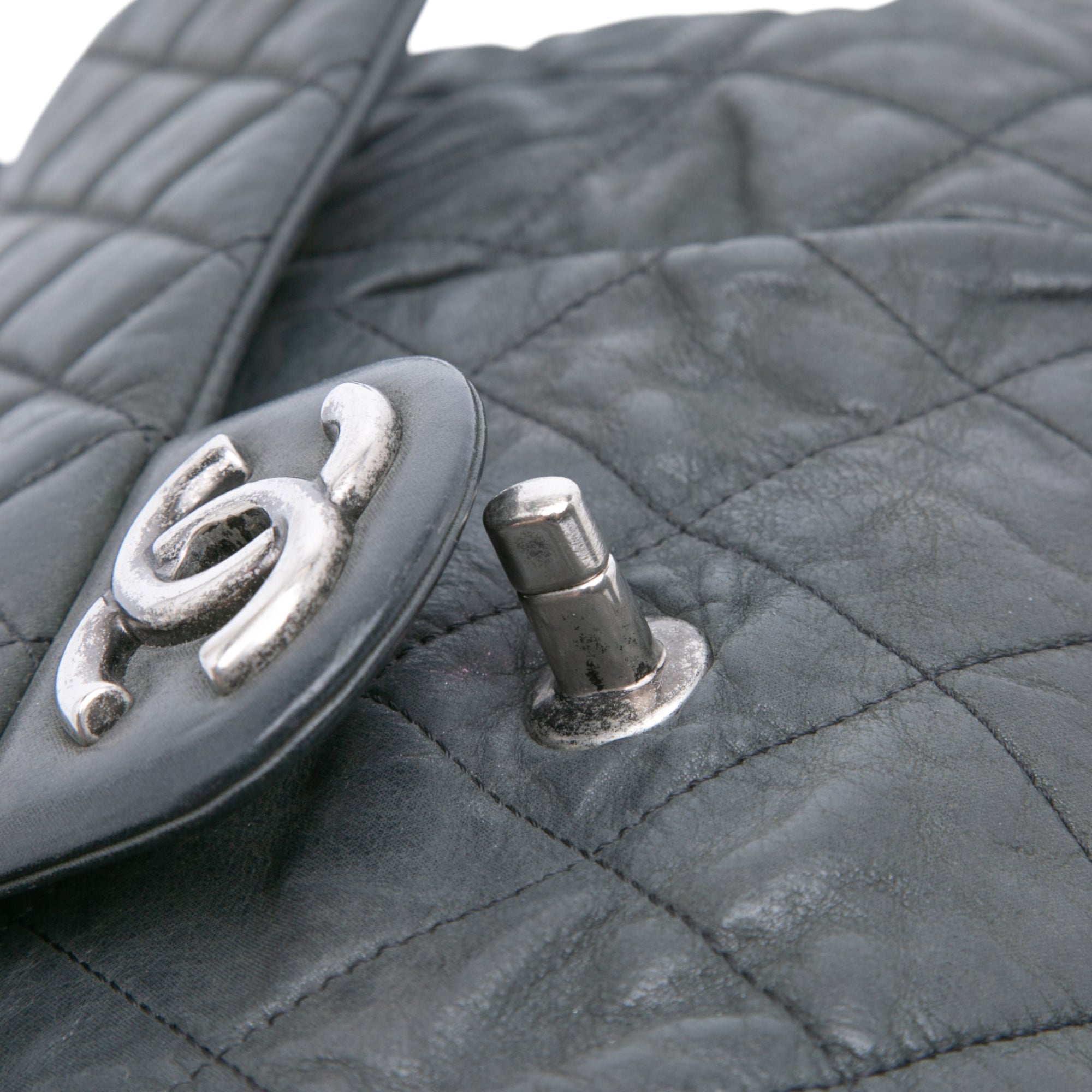 Chanel Large Iridescent Quilted Calfskin Coco Pleats Flap - image 8