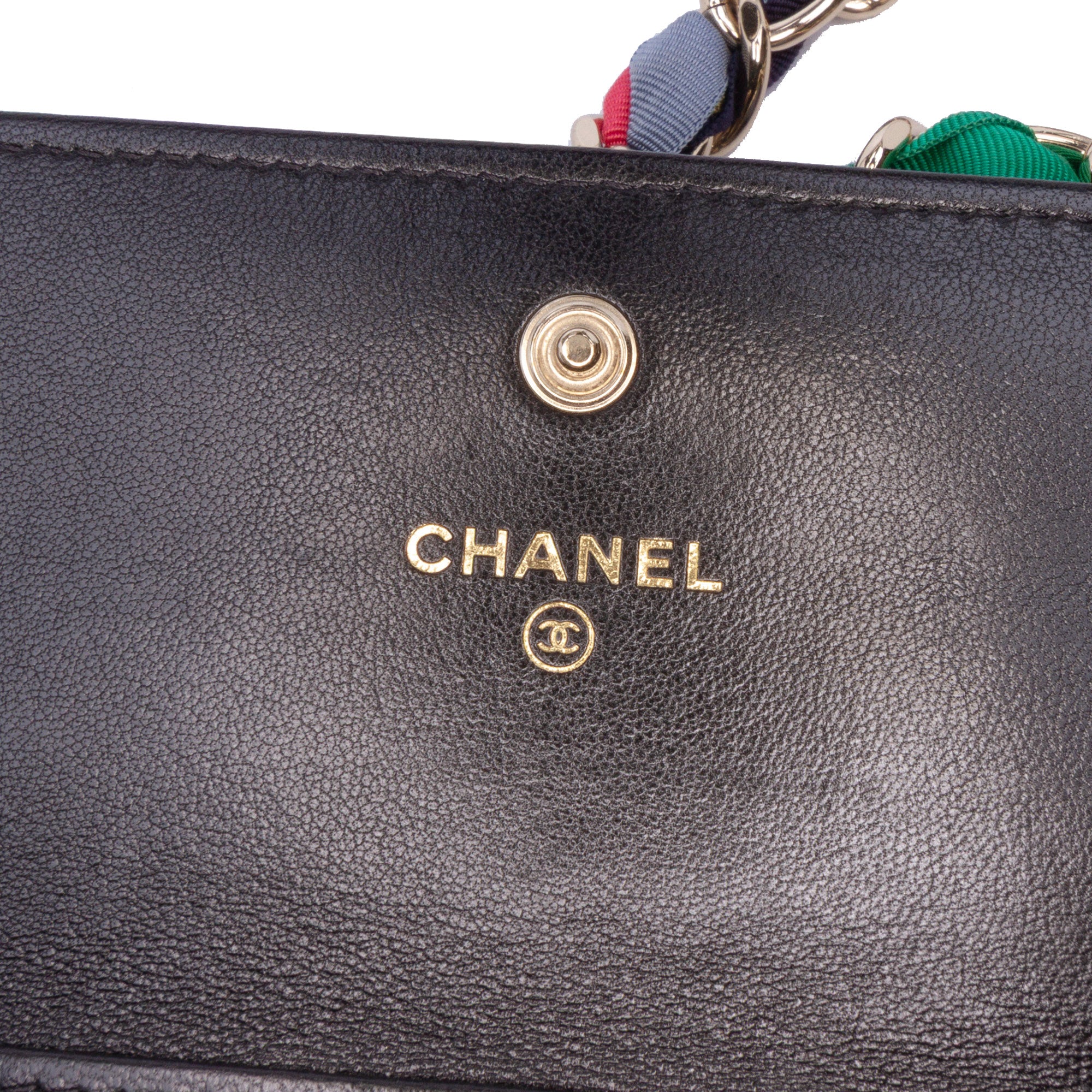 Chanel CC Quilted Shiny Lambskin Ribbon Long Clutch on Chain - image 5