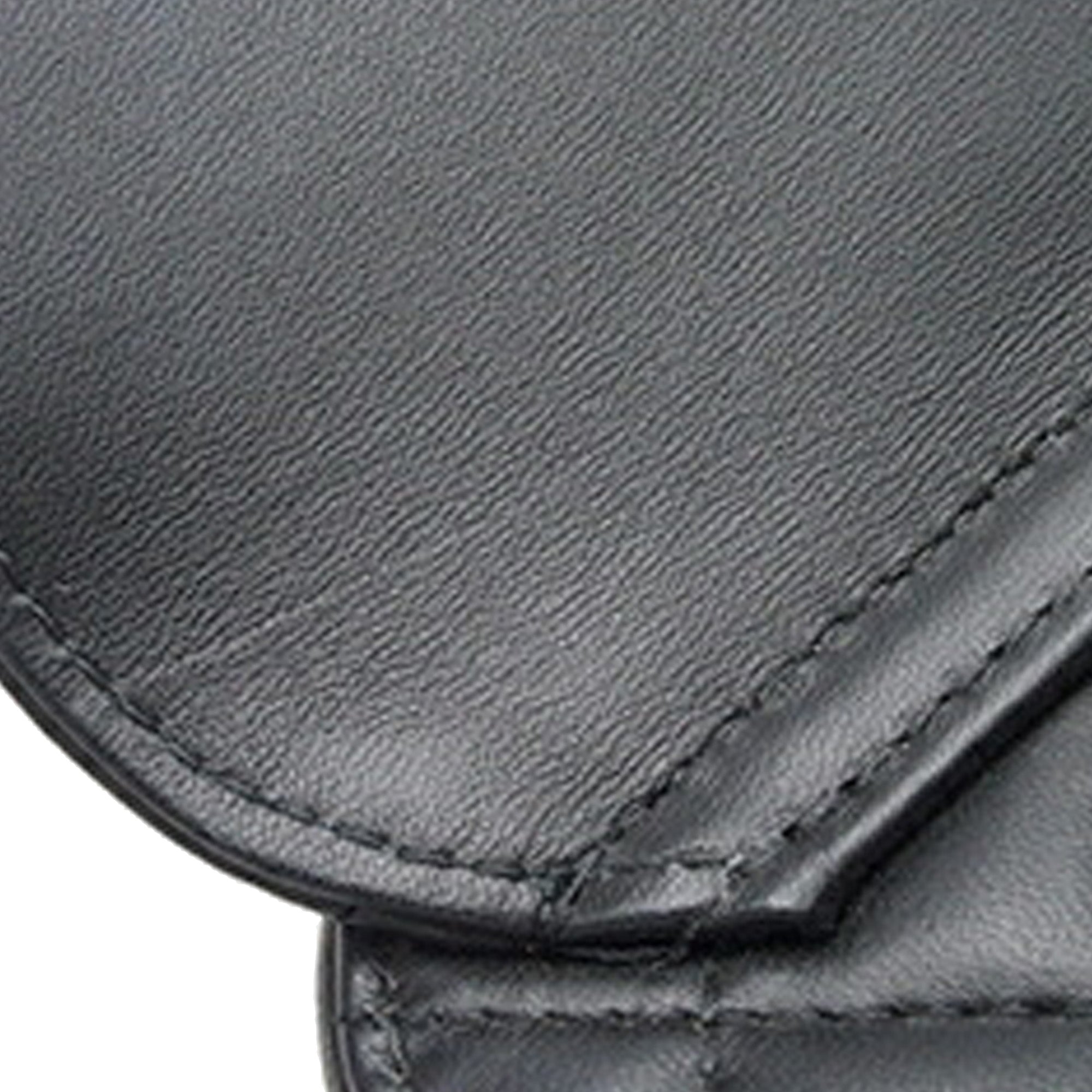 Chanel Lambskin CC in Love Heart Crossbody - image 9