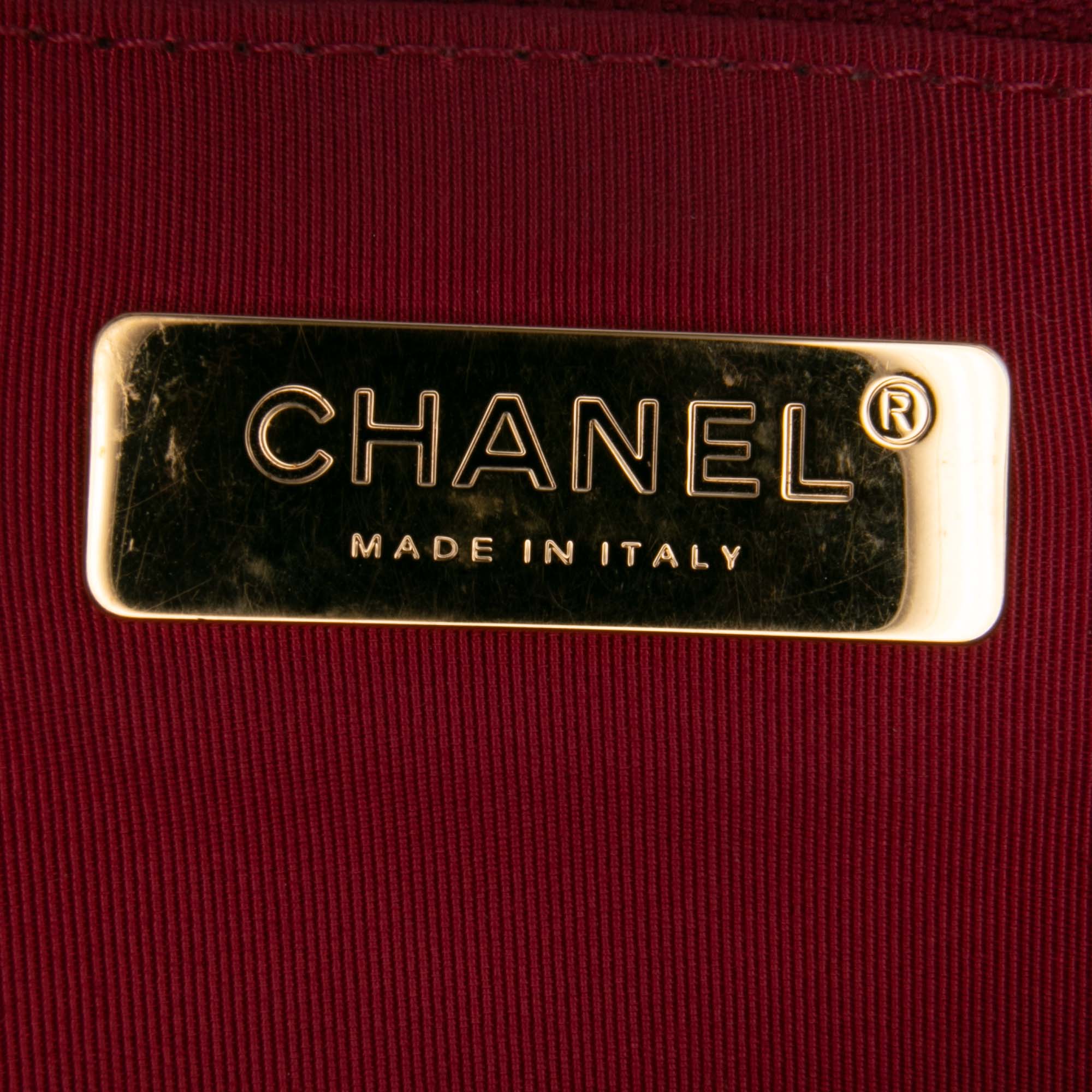 Chanel Maxi Lambskin 19 Flap - image 5