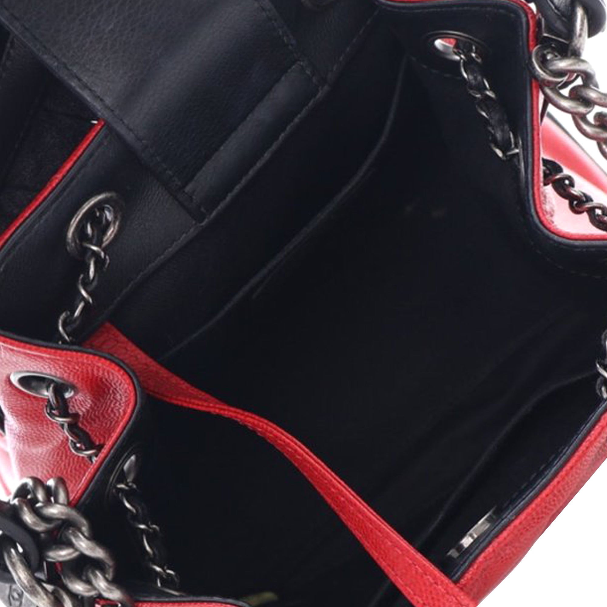 Chanel Small CC Bicolor Quilted Caviar Bucket Bag - image 4
