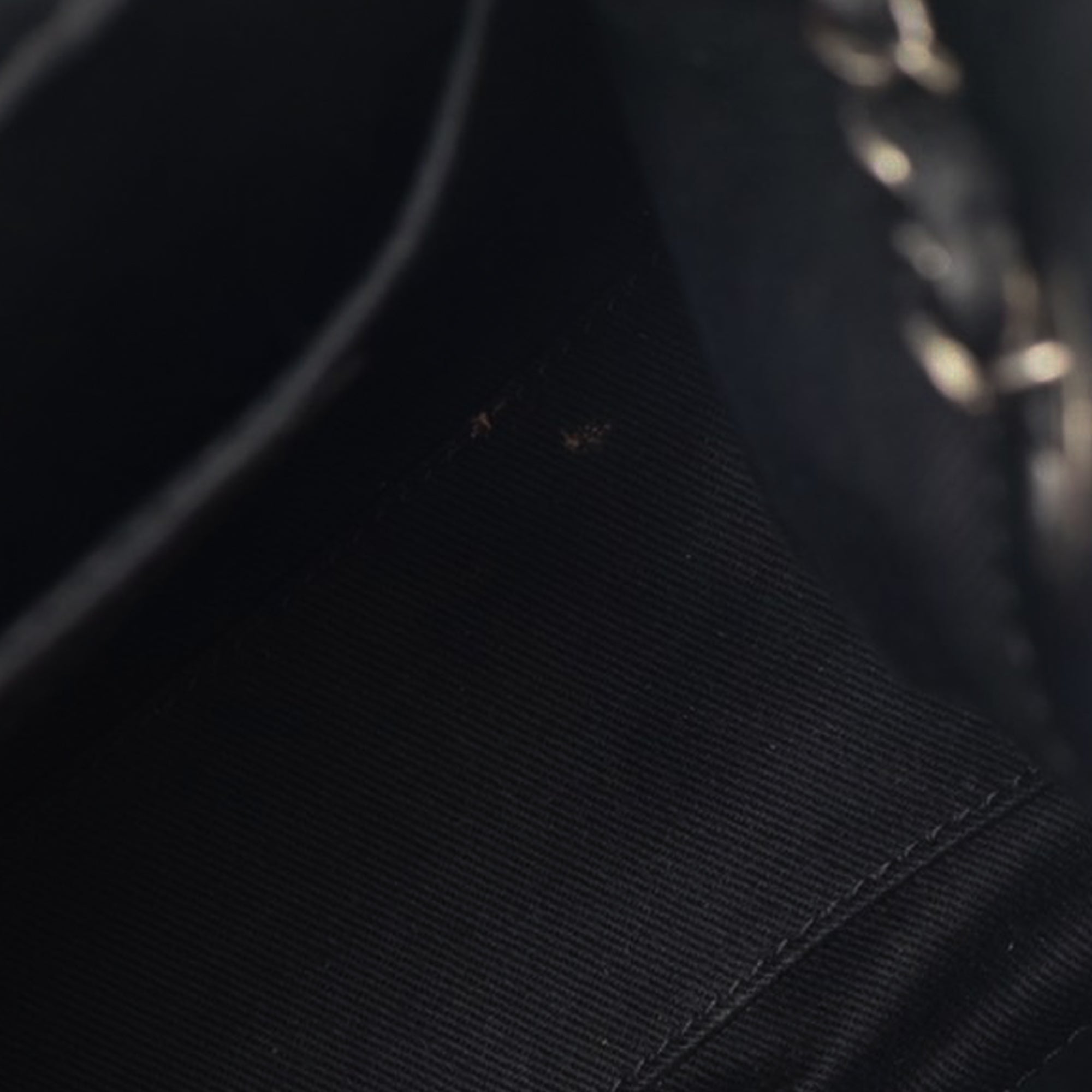Chanel Small CC Bicolor Quilted Caviar Bucket Bag - image 6