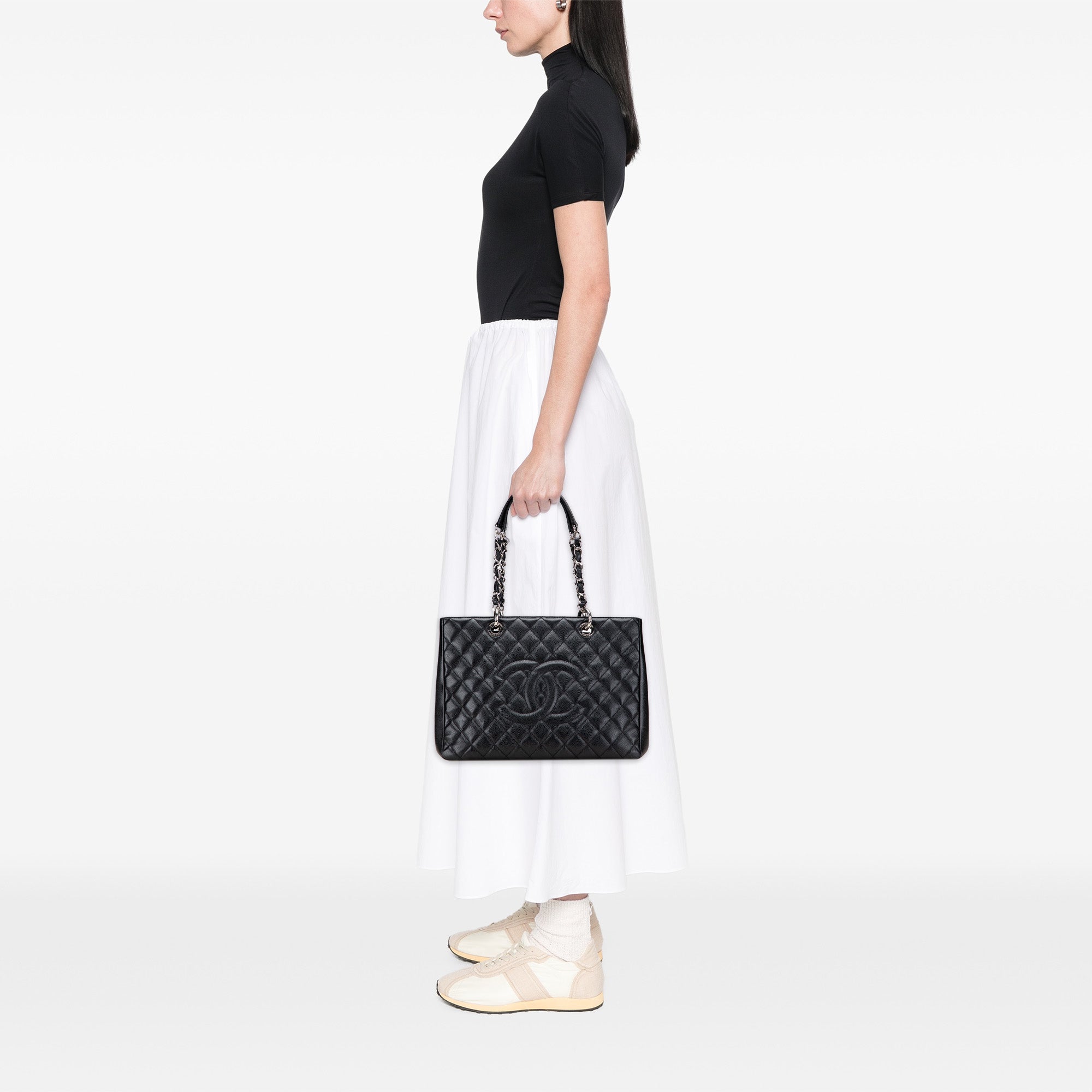 Chanel Caviar Grand Shopping Tote - image 10