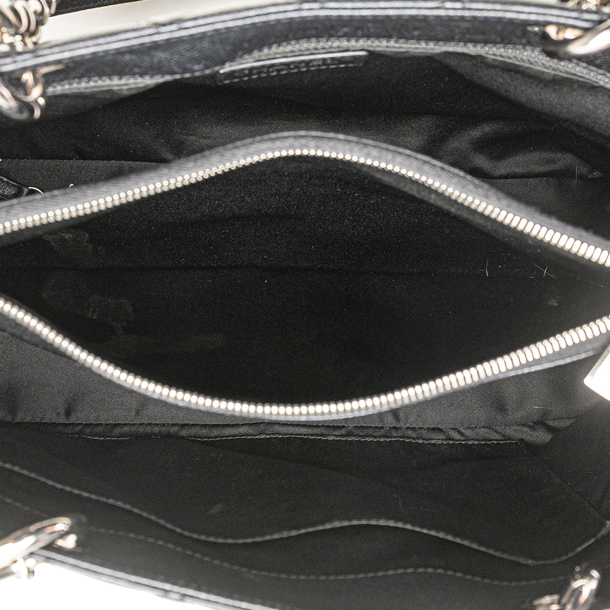 Chanel Caviar Grand Shopping Tote - image 4