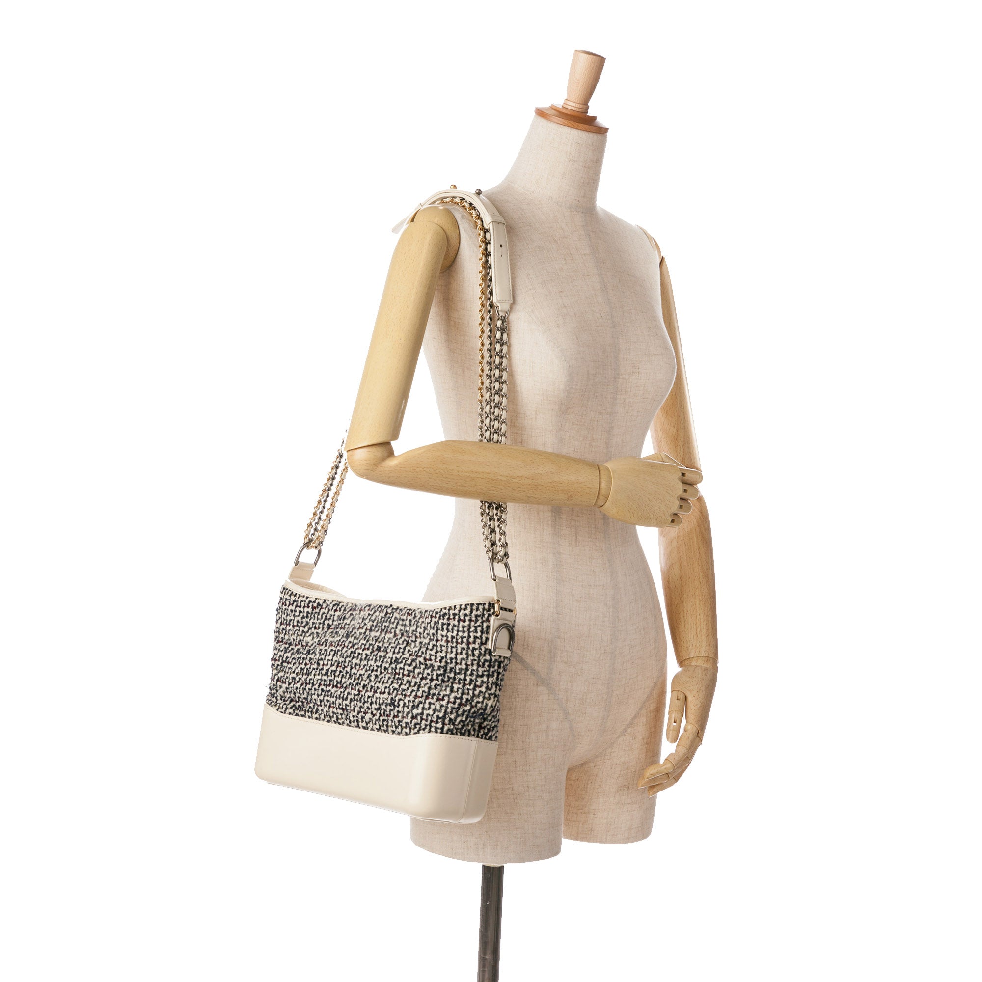 Chanel Medium Tweed and Lambskin Gabrielle Crossbody - image 10