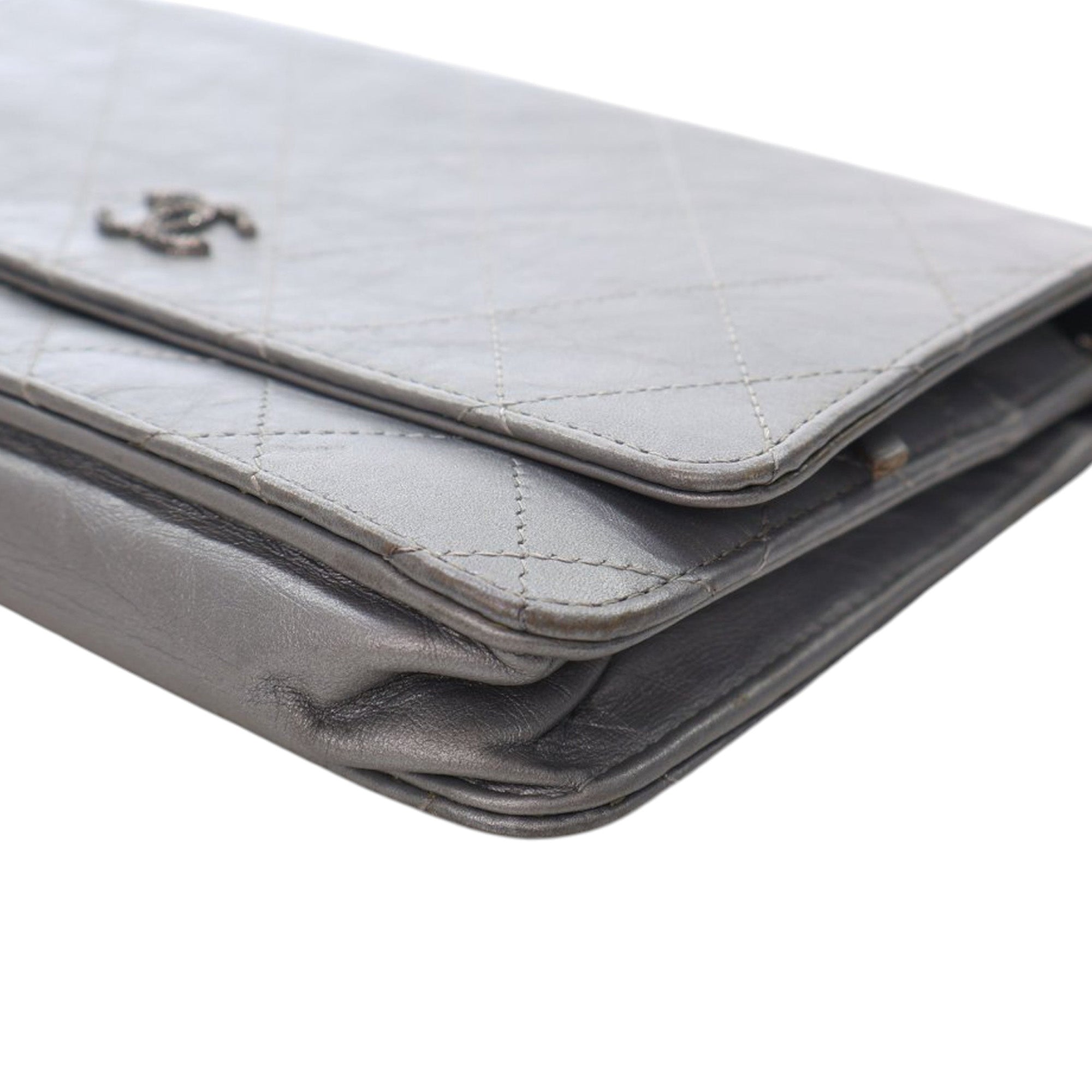 Chanel CC Quilted Aged Calfskin Wallet On Chain - image 8