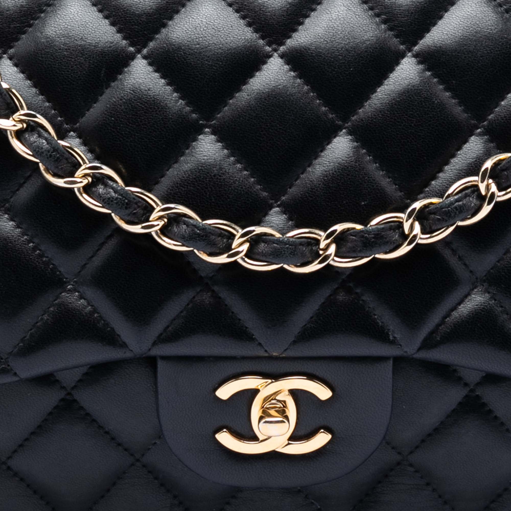 Chanel Jumbo Classic Lambskin Double Flap - image 7