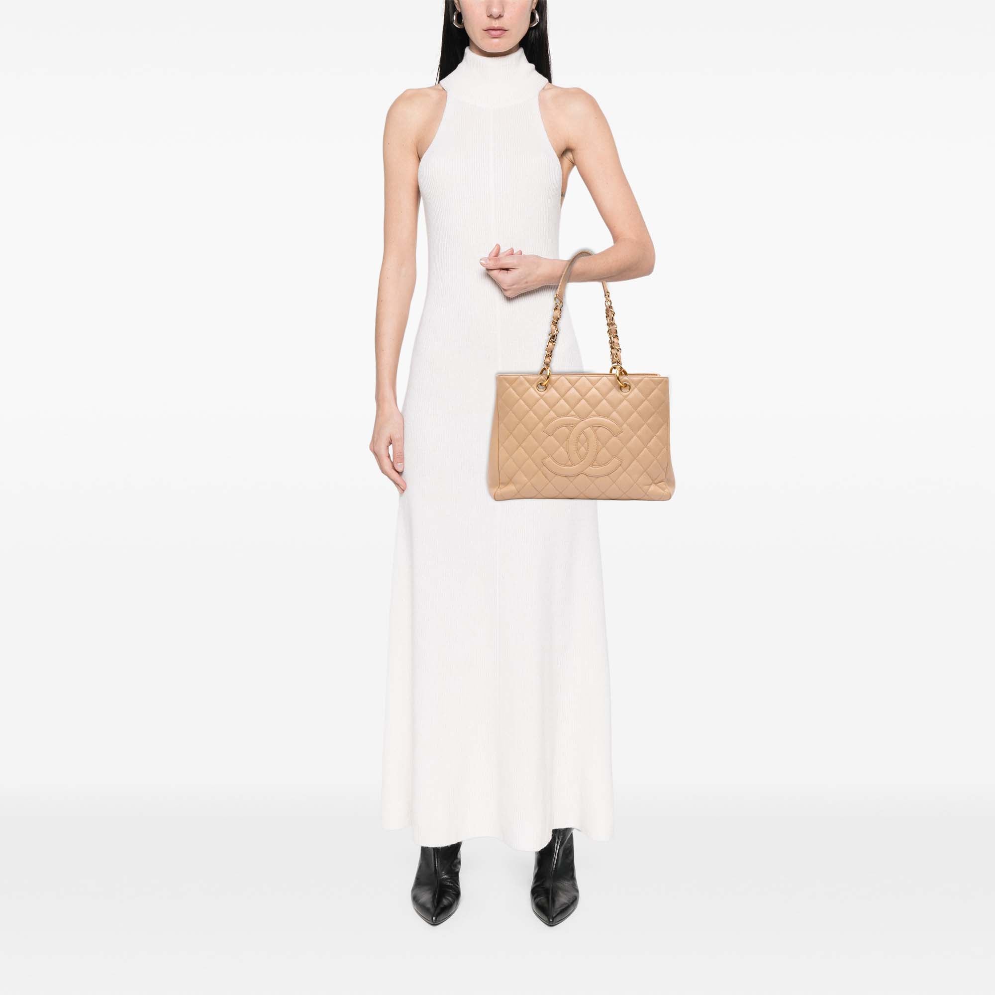 Chanel Caviar Grand Shopping Tote - image 11