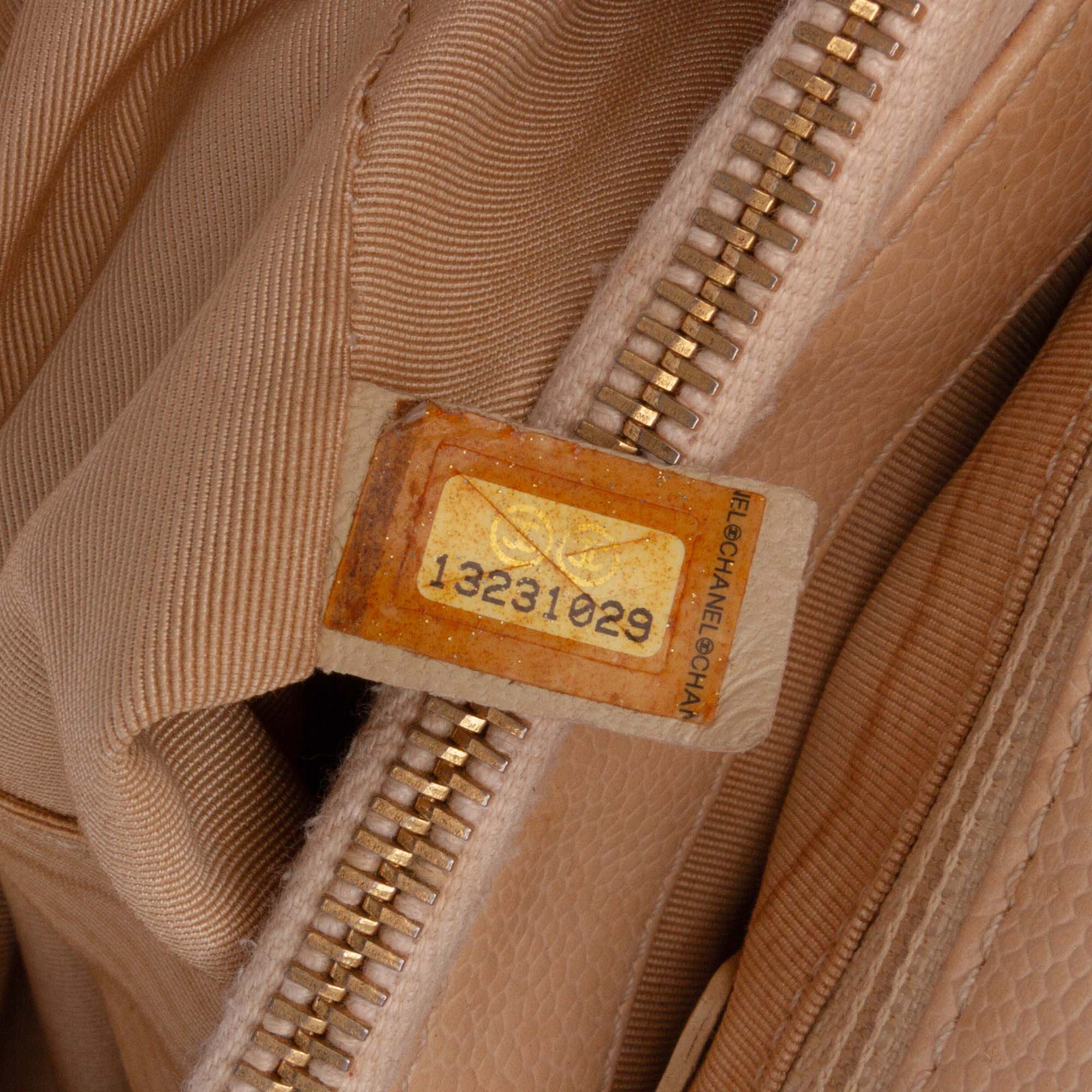 Chanel Caviar Grand Shopping Tote - image 6