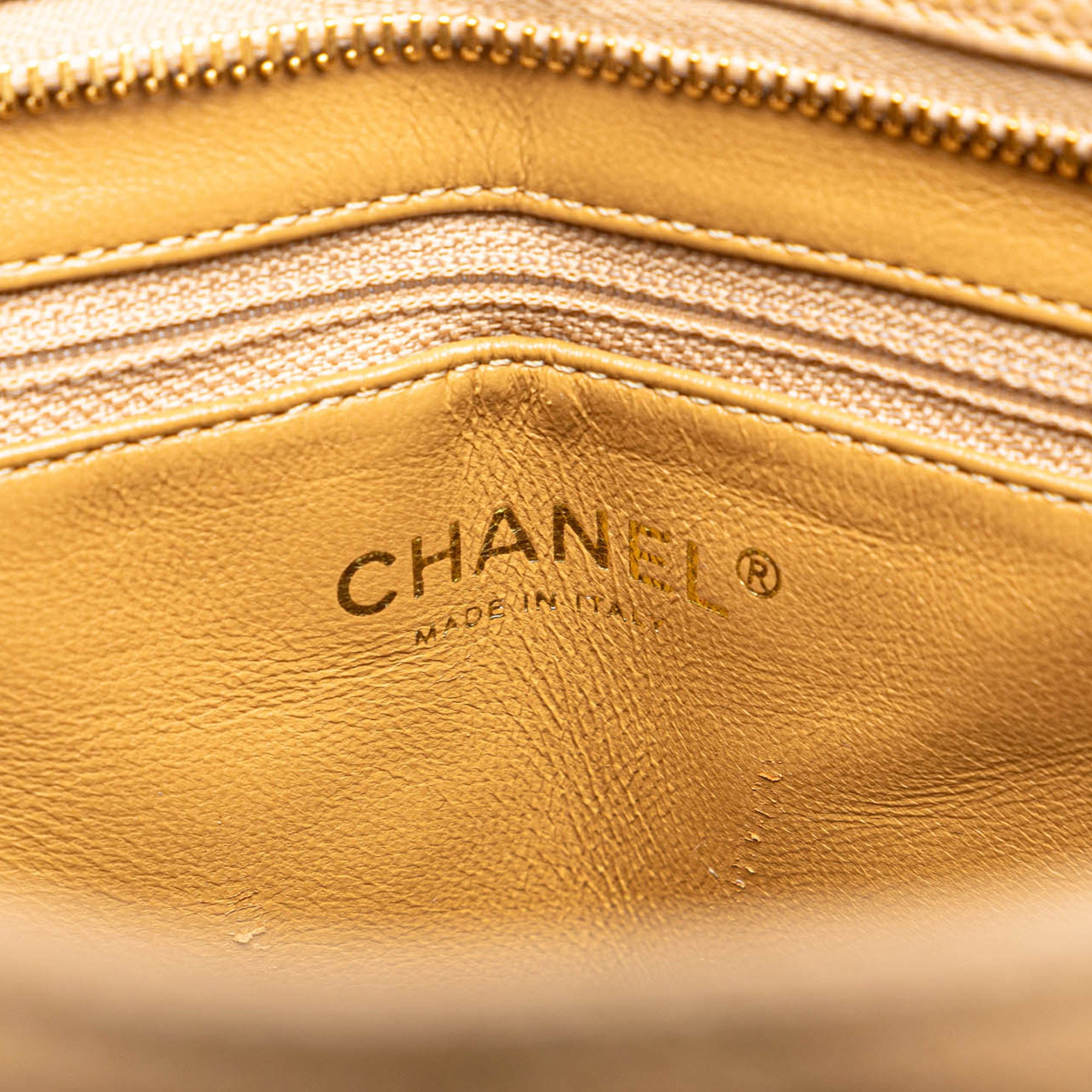 Chanel Caviar Medallion Tote - image 5
