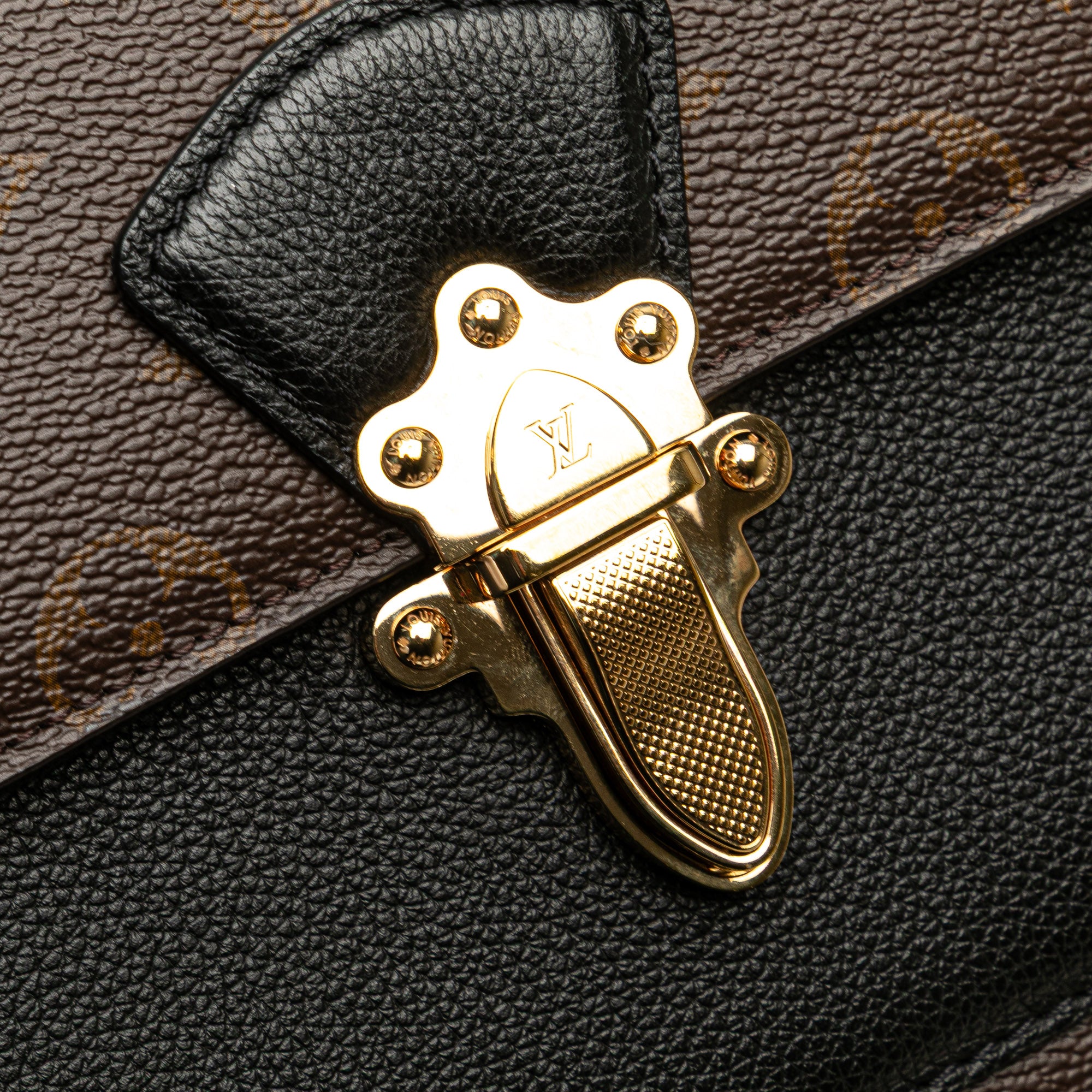 Louis Vuitton Monogram Victoire - image 7