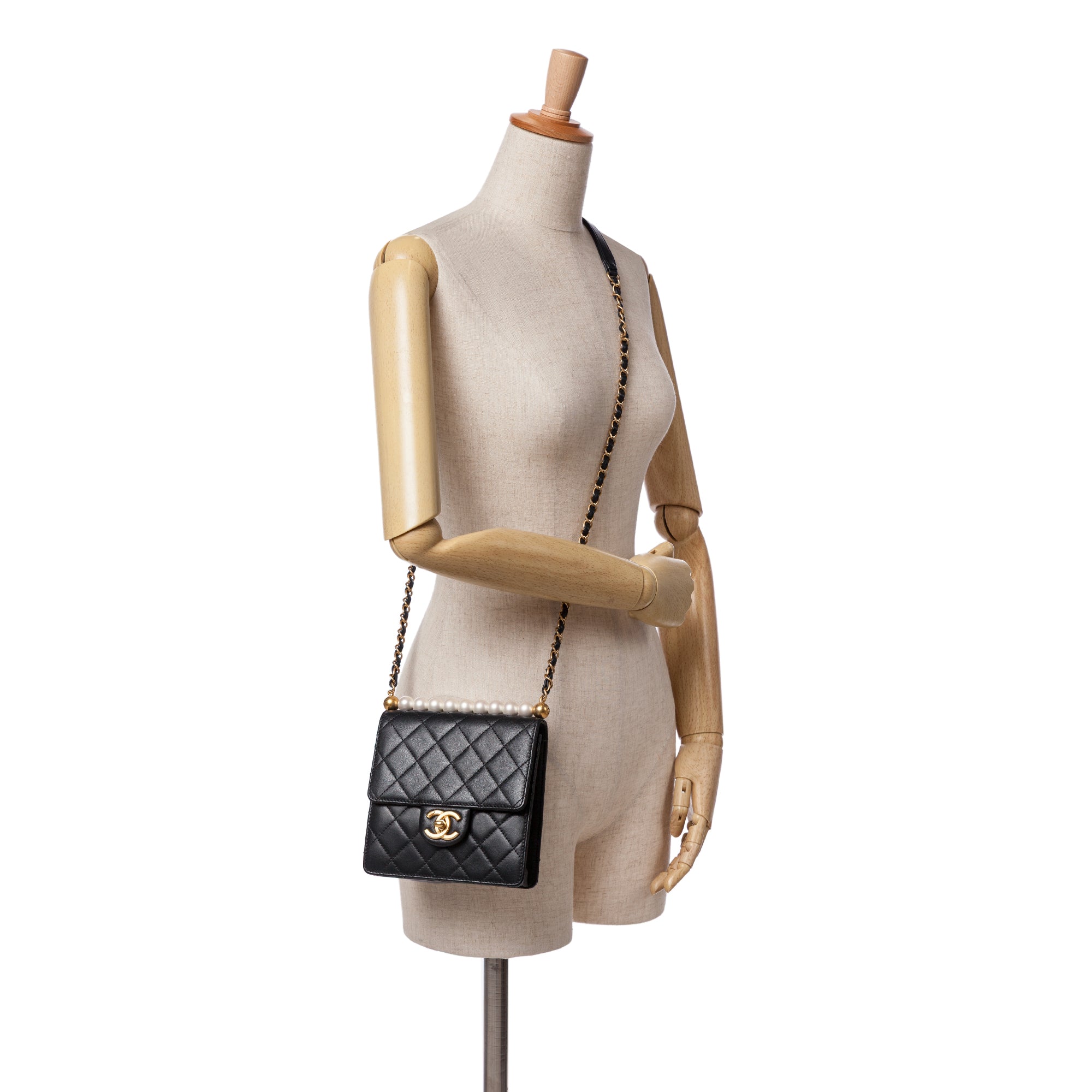 Chanel Small Lambskin Chic Pearls Flap - image 10