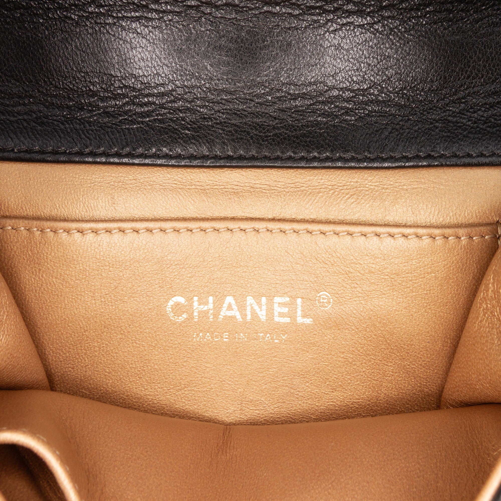 Chanel Small Lambskin Chic Pearls Flap - image 5