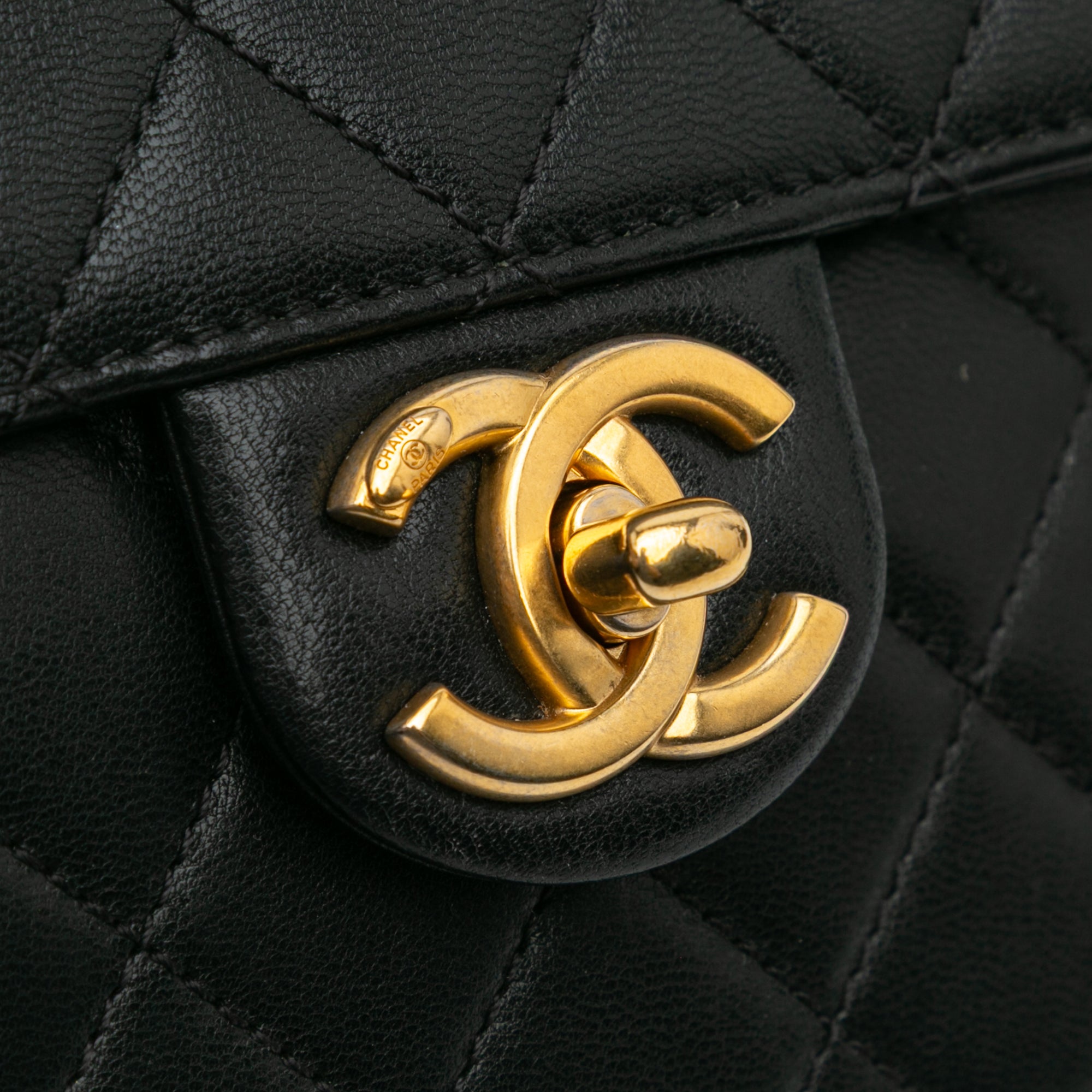 Chanel Small Lambskin Chic Pearls Flap - image 7
