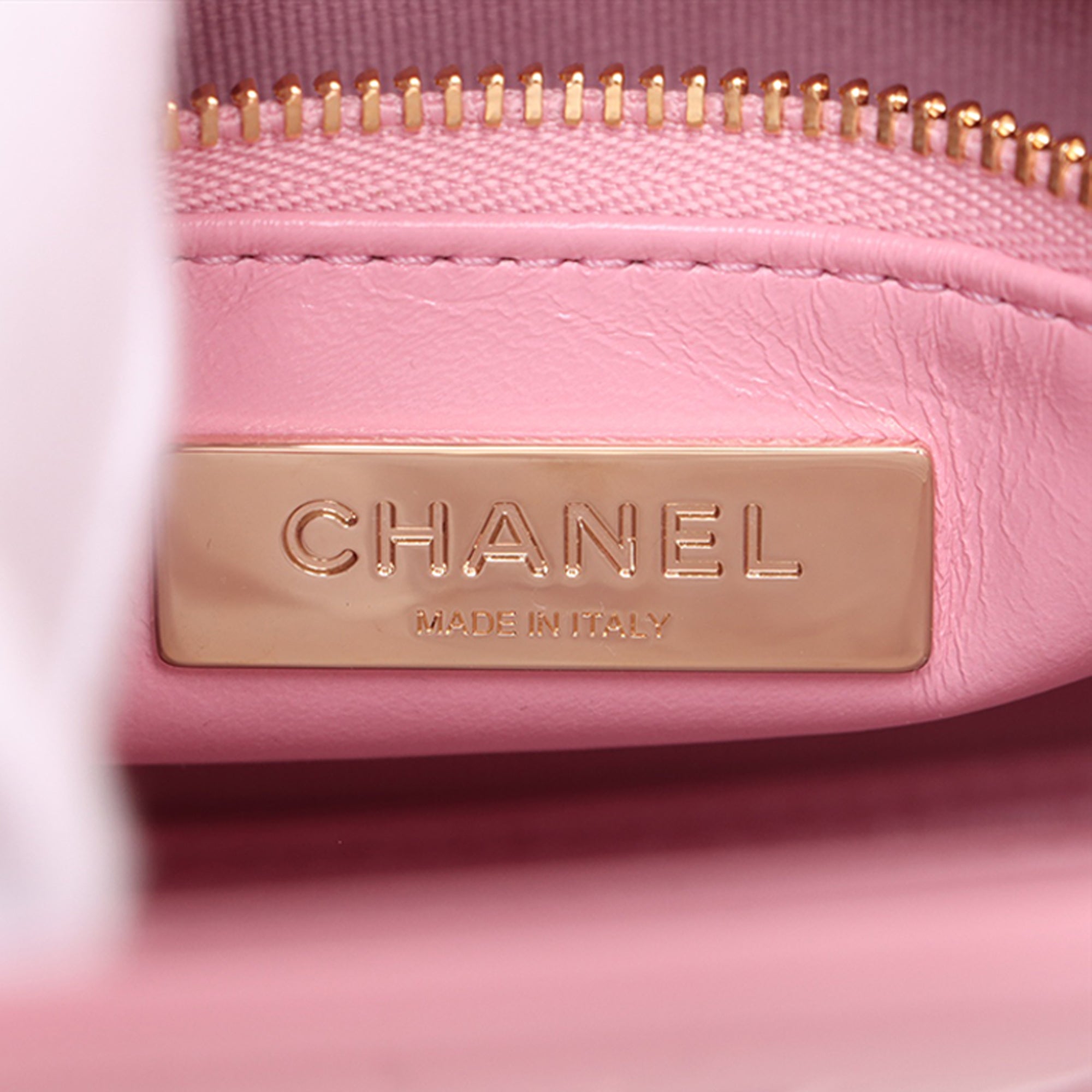 Chanel Mini Shiny Lambskin 31 Shopping Bag - image 4