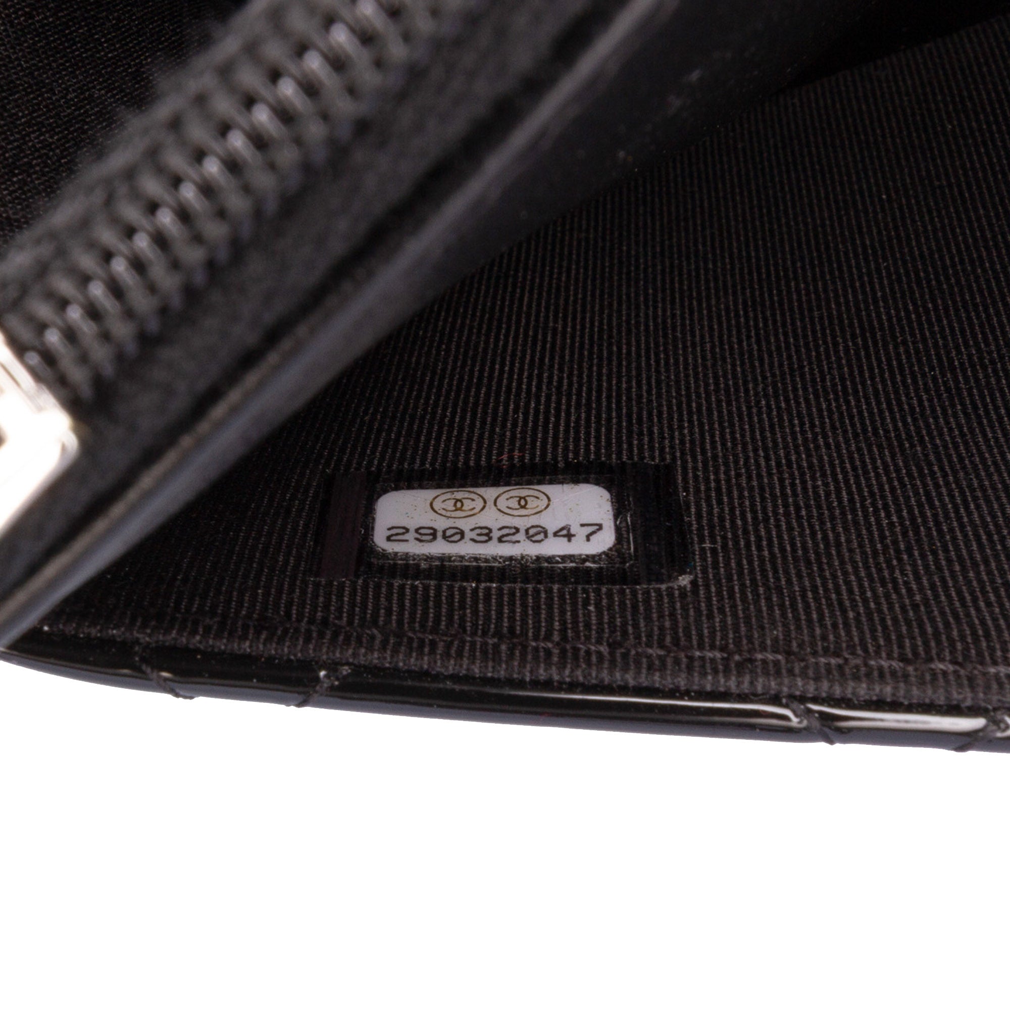 Chanel CC Bicolor Quilted Patent Wallet on Chain - image 8