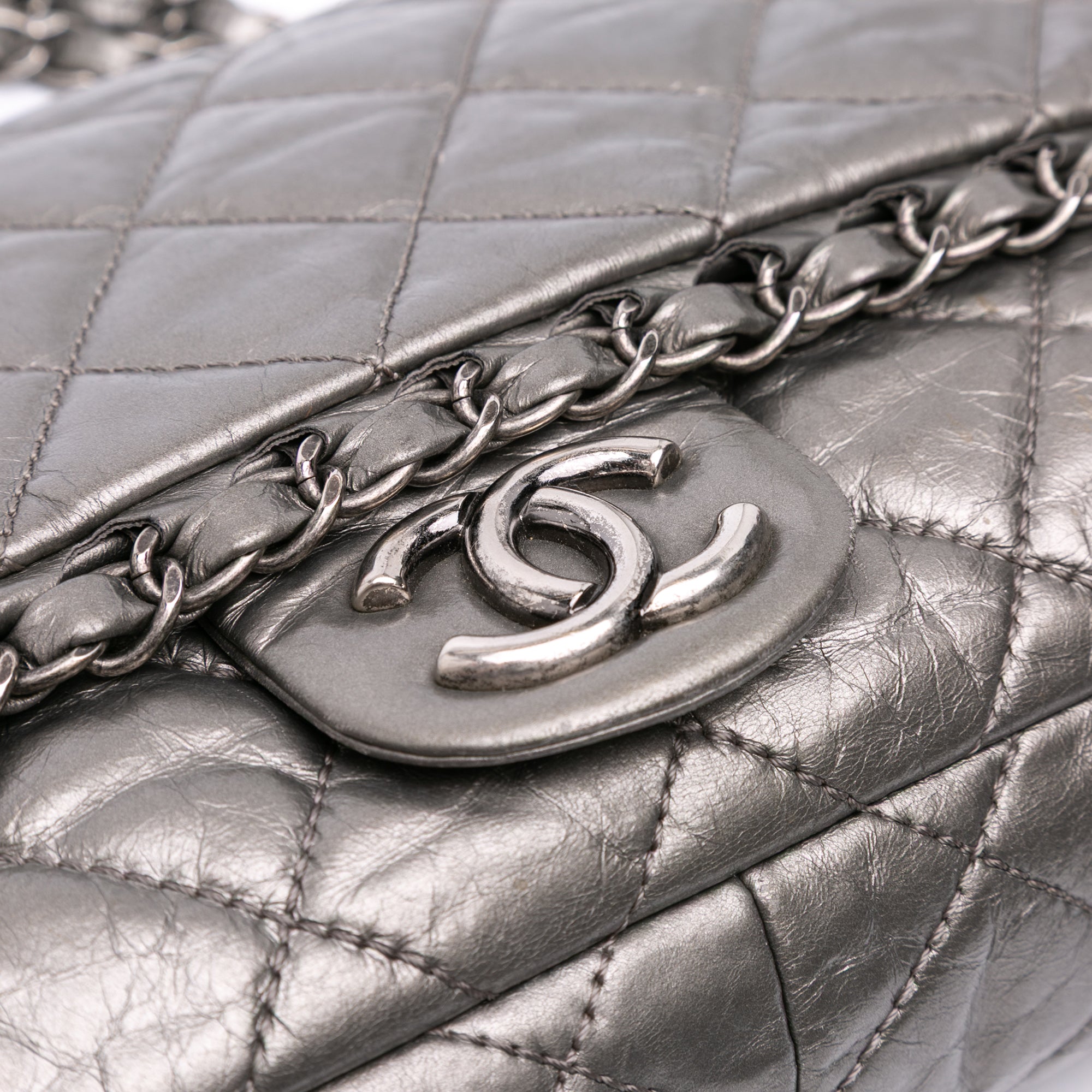 Chanel Medium Quilted Metallic Aged Calfskin Chain Me Flap - image 7