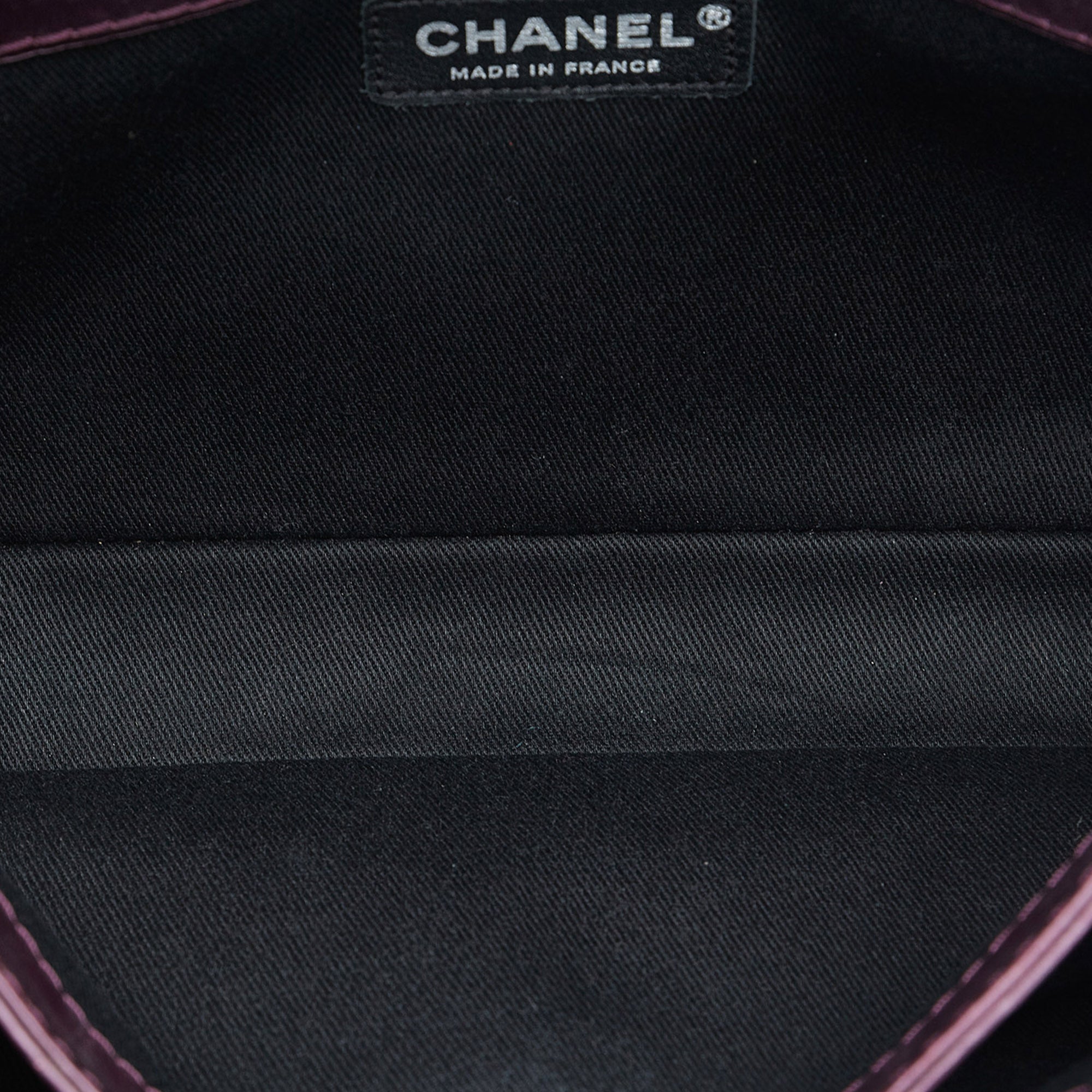 Chanel Glazed Matelasse Portobello Flap Bag - image 10