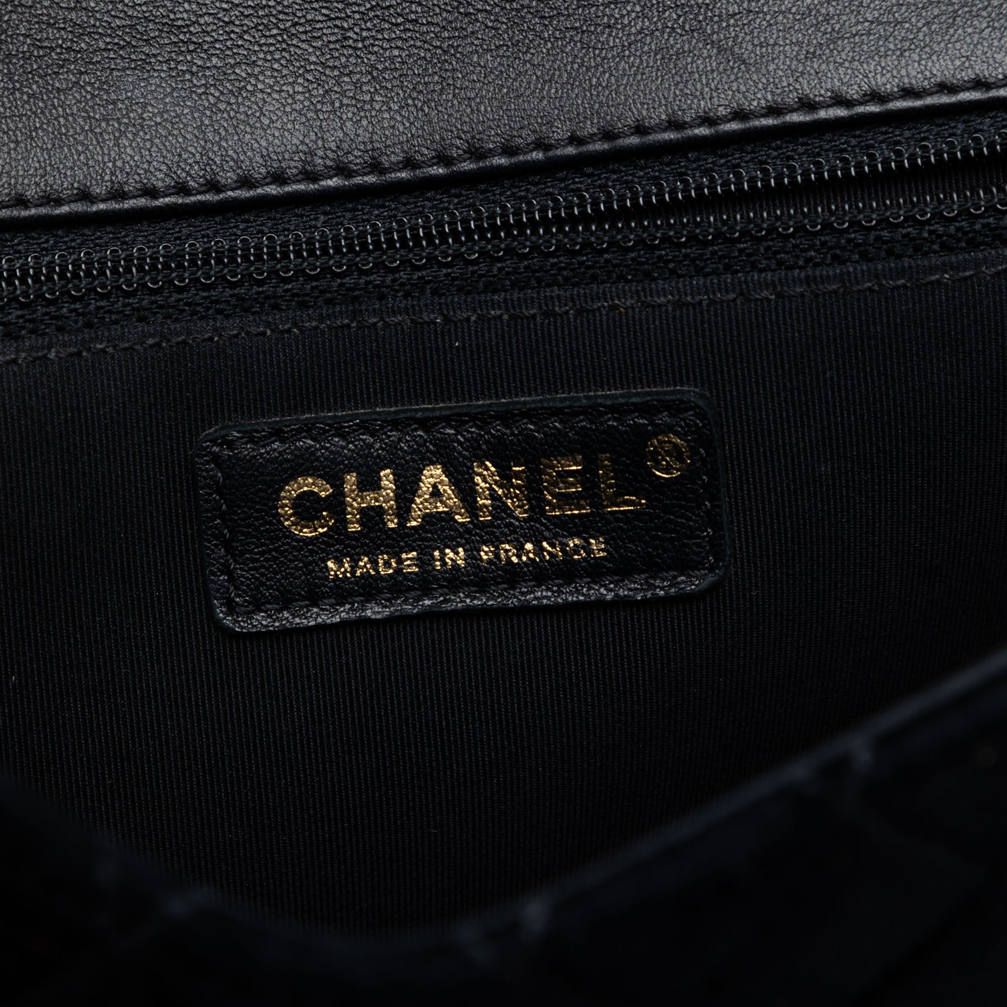 Chanel Paris Cosmopolite Medium Velvet and Metallic Lambskin Flap - image 5