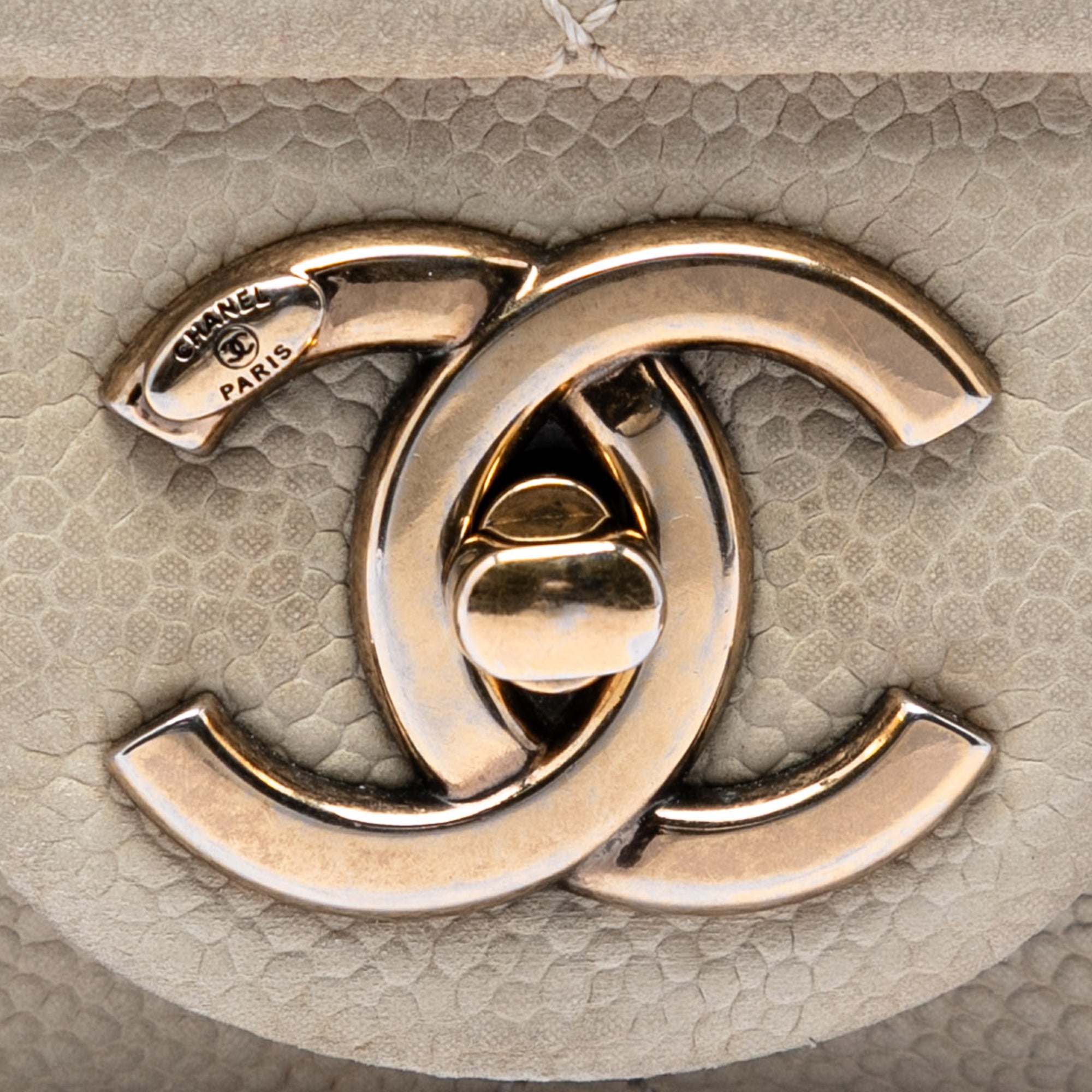 Chanel Medium CC Quilted Caviar Chic Flap - image 5