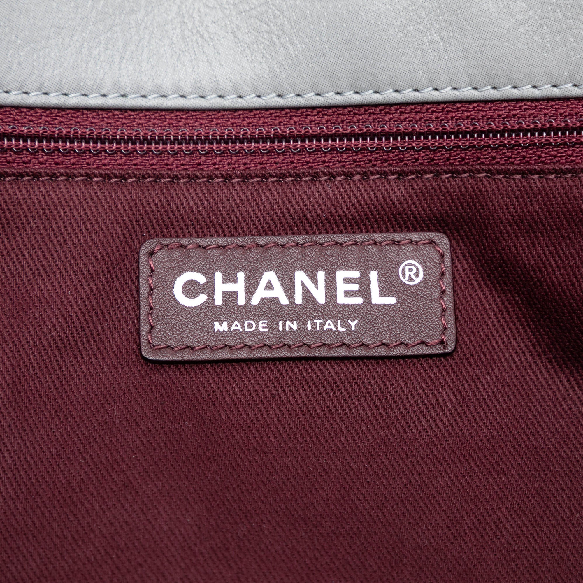 Chanel Jumbo Iridescent Calfskin In The Mix Flap - image 5