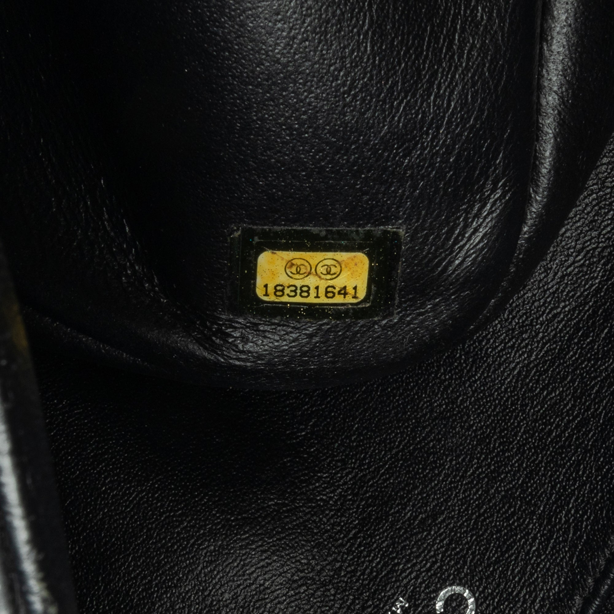 Chanel Jumbo Patent Classic Twist Flap - image 6