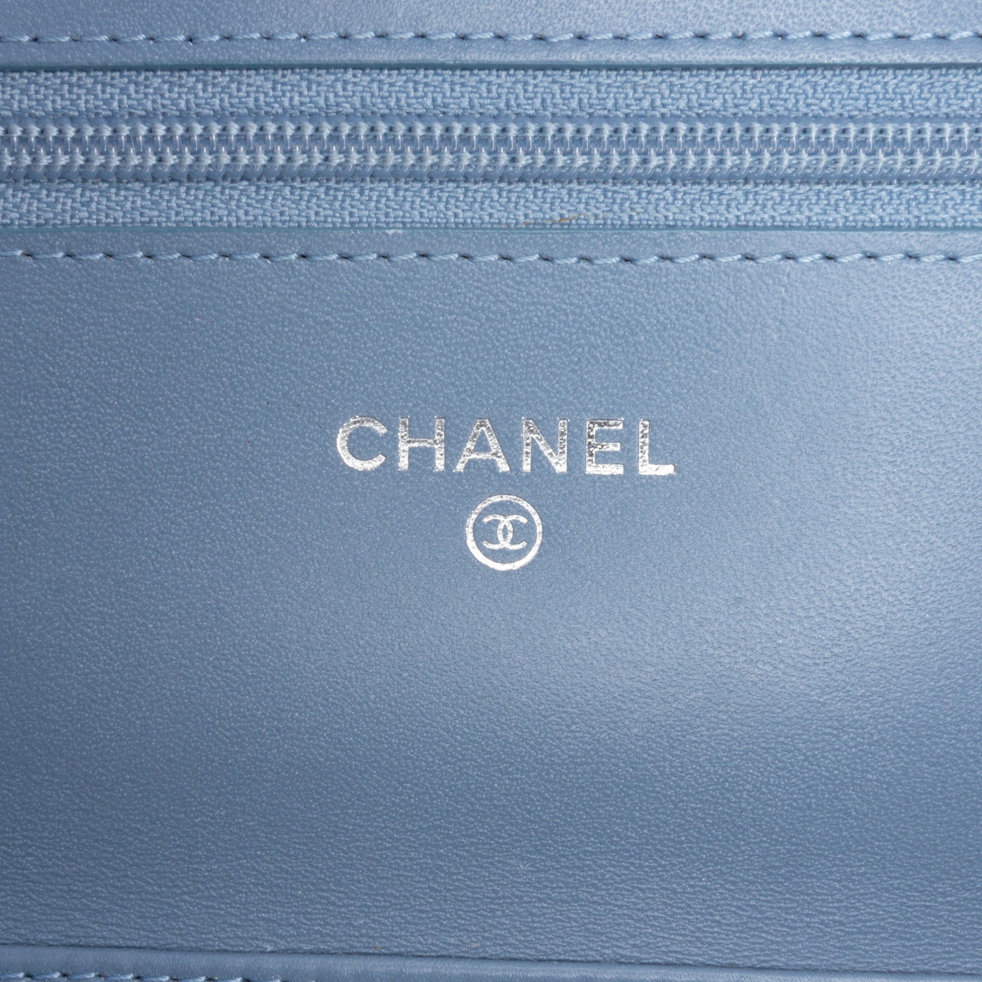 Chanel CC Caviar Wallet On Chain - image 5