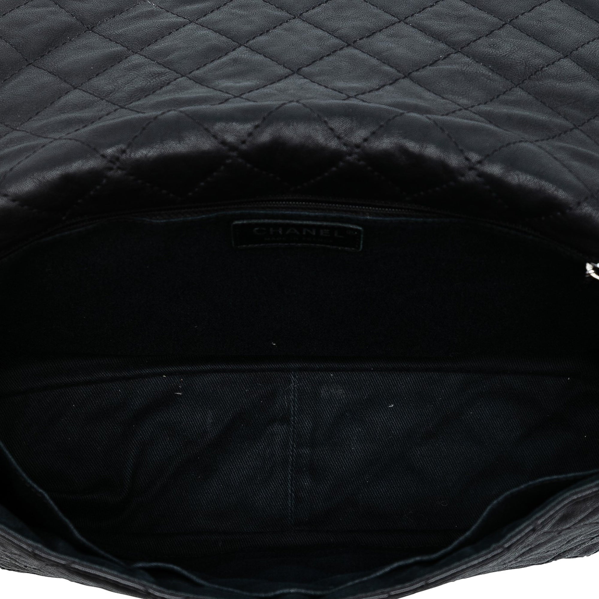 Chanel Quilted Calfskin Reissue 2.55 Easy Messenger Flap - image 5