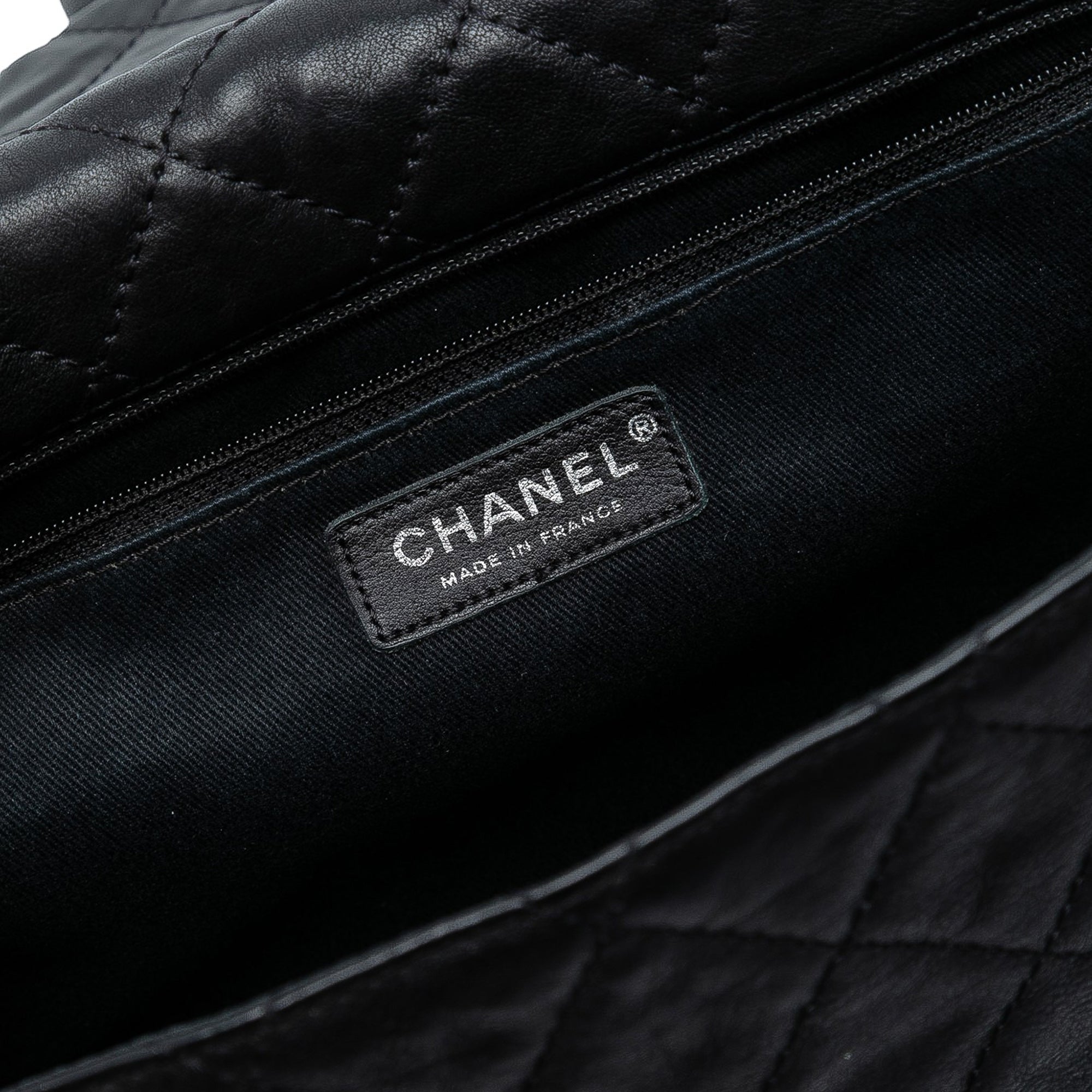 Chanel Quilted Calfskin Reissue 2.55 Easy Messenger Flap - image 6