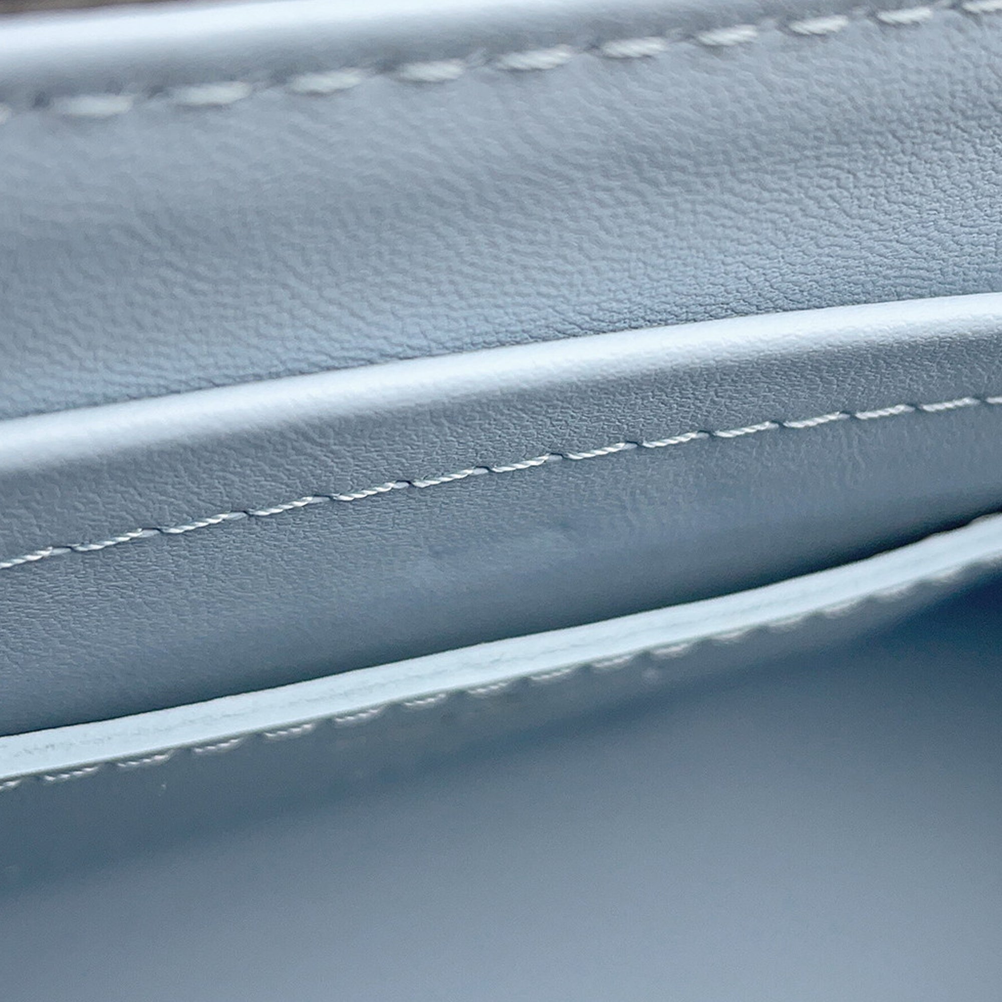 Louis Vuitton Taurillon Twist One Handle PM - image 6