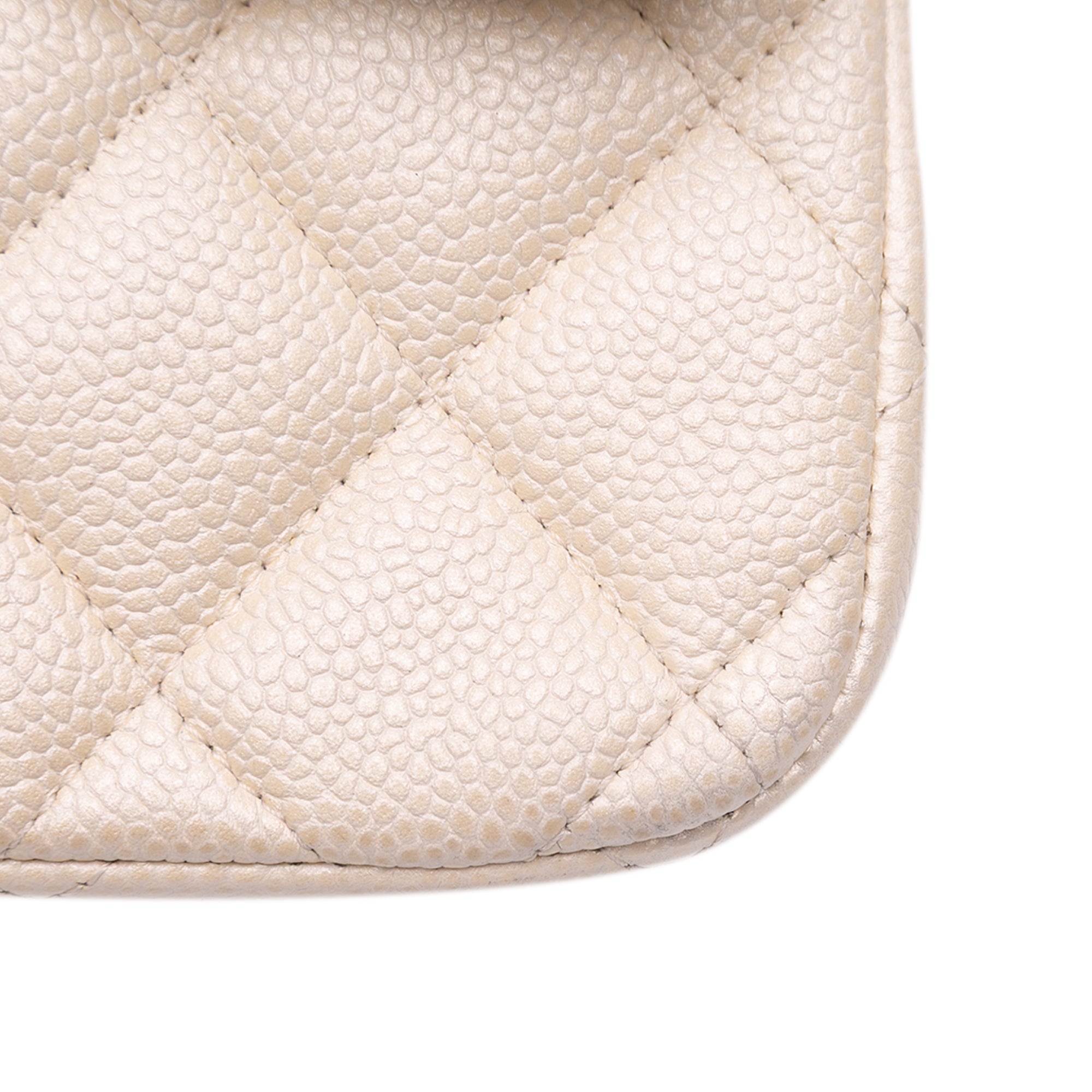 Chanel Jumbo Classic Caviar Double Flap - image 7