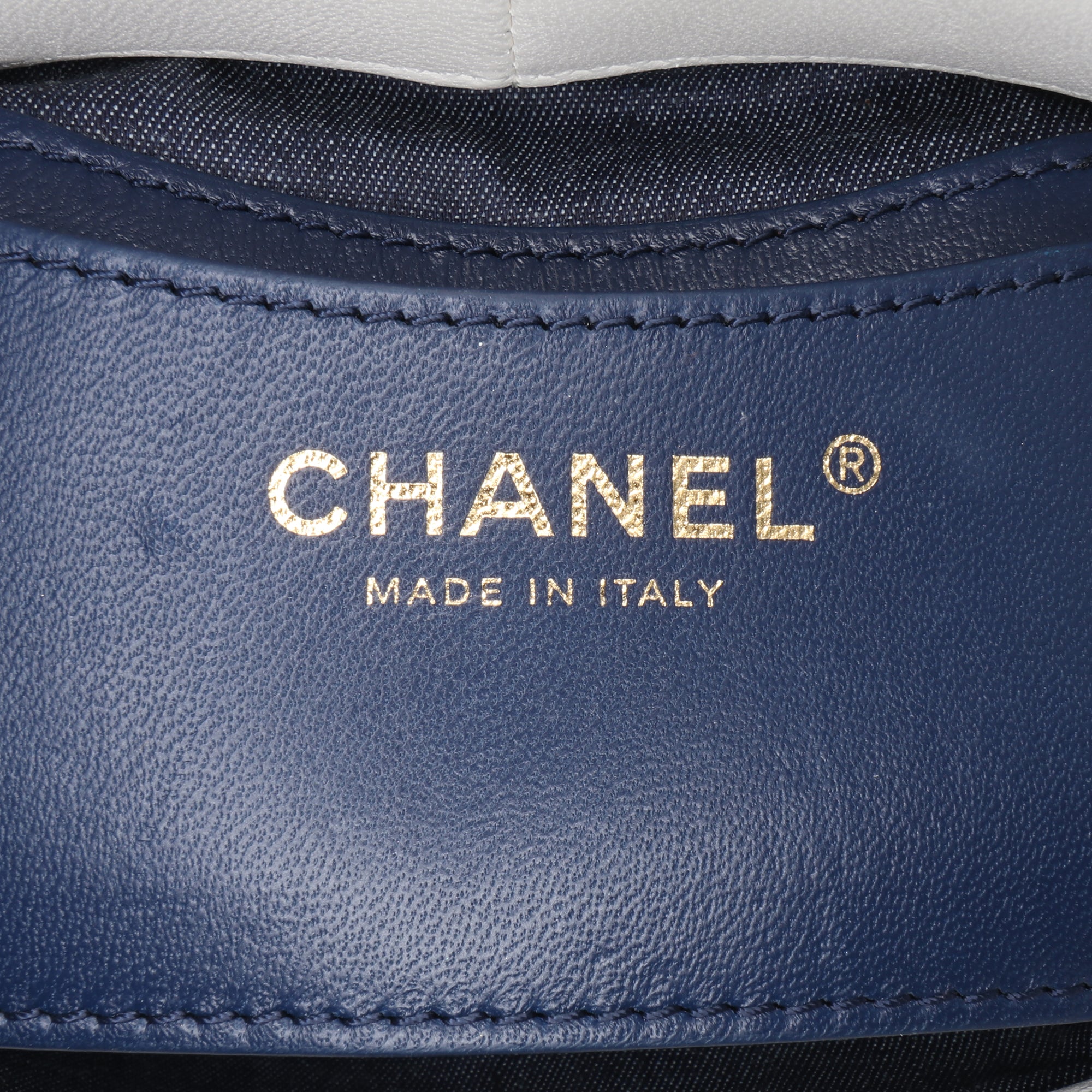 Chanel CC Quilted Lambskin Elegant Chain Vanity Case - image 5