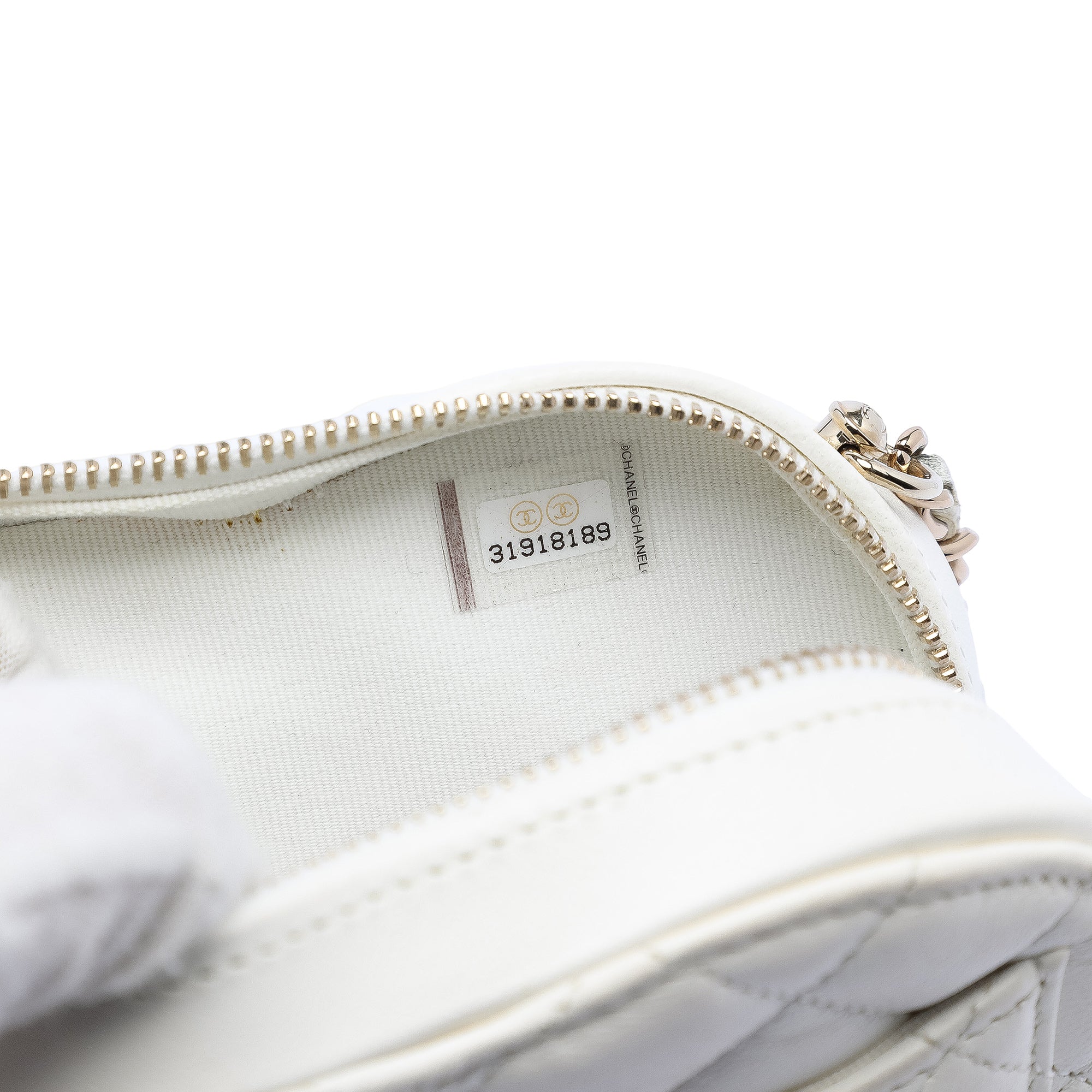 Chanel Mini Lambskin CC in Love Heart Crossbody - image 6