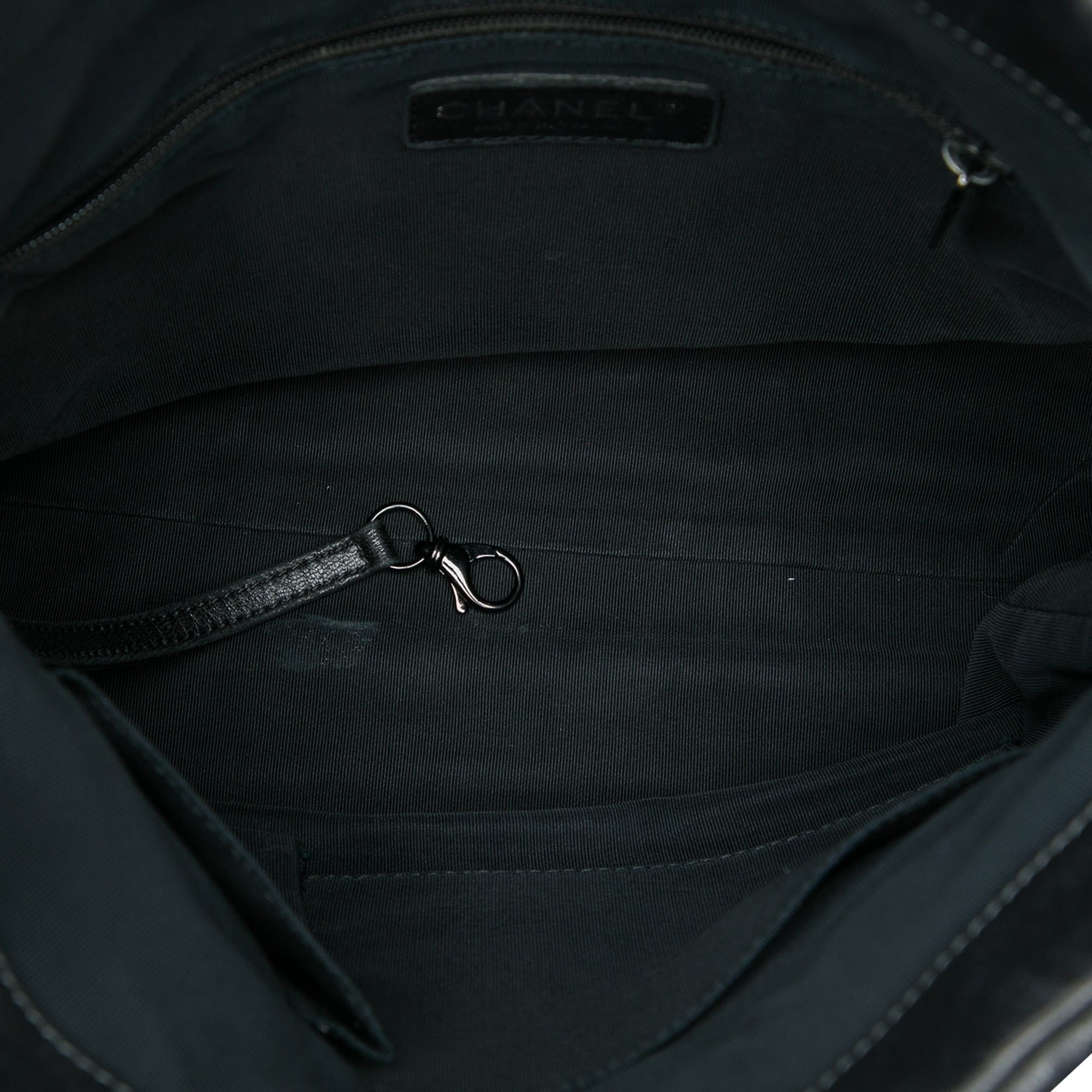 Chanel Medium Quilted Calfskin Chain Me Hobo - image 4