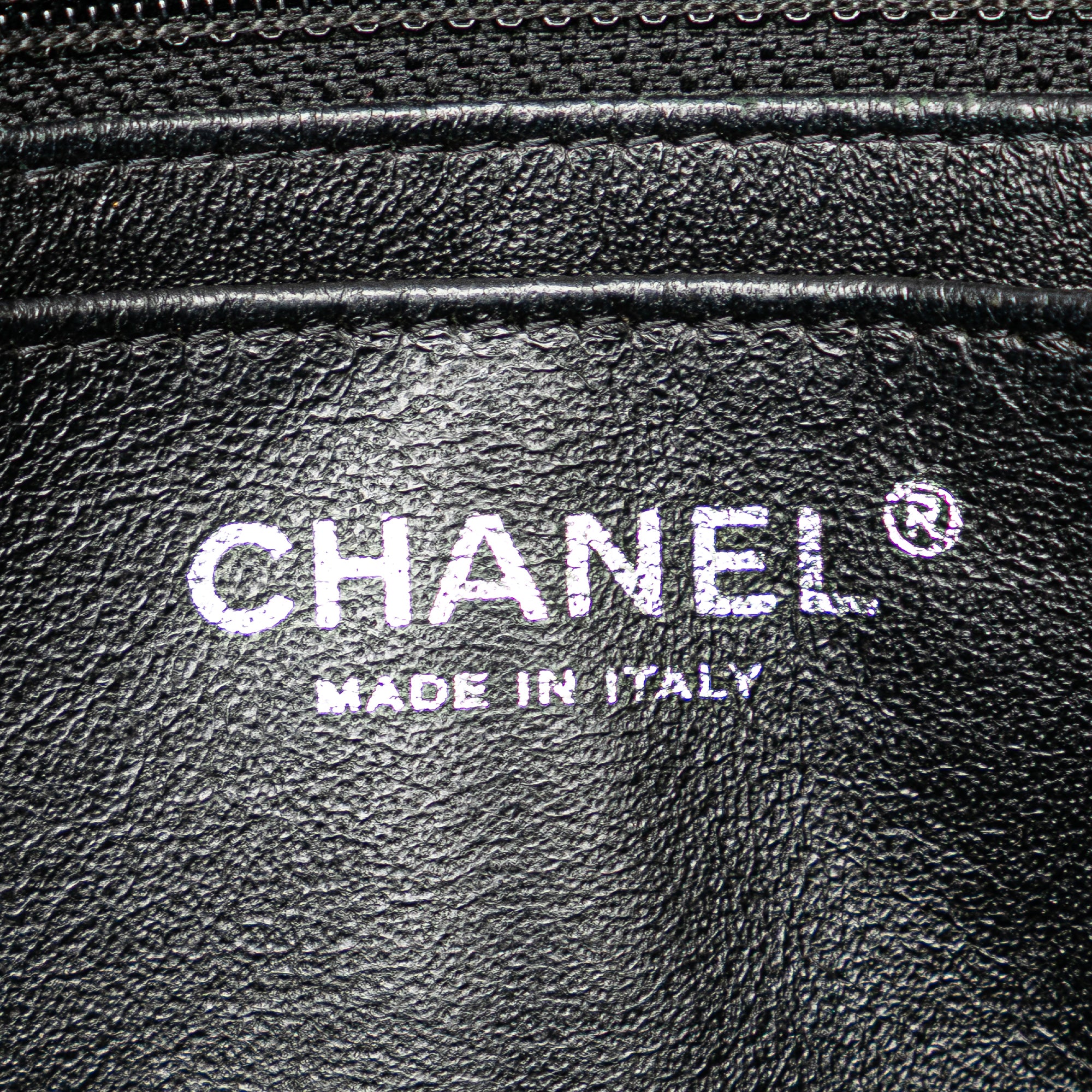 Chanel Jumbo Classic Caviar Double Flap - image 5
