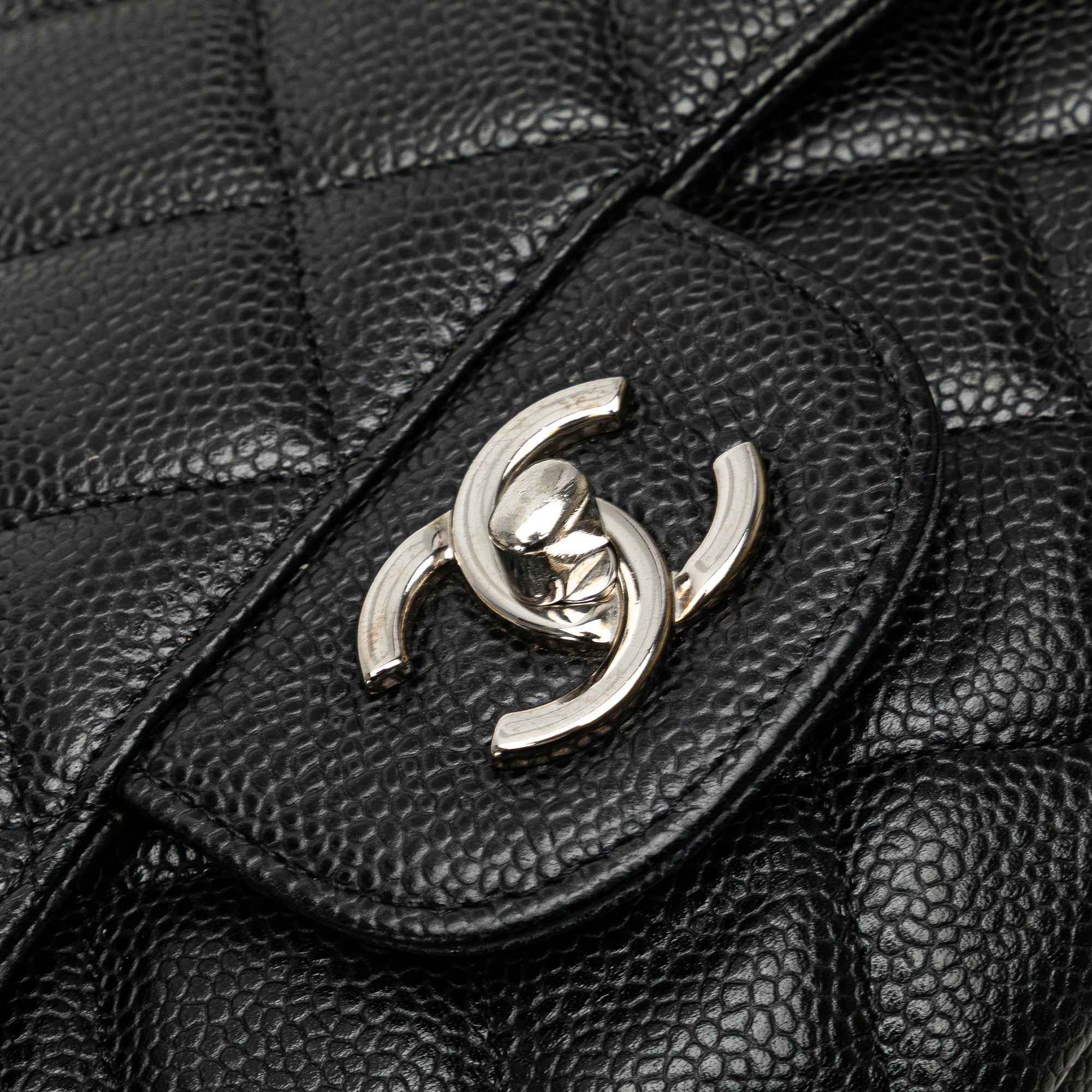 Chanel Jumbo Classic Caviar Double Flap - image 8