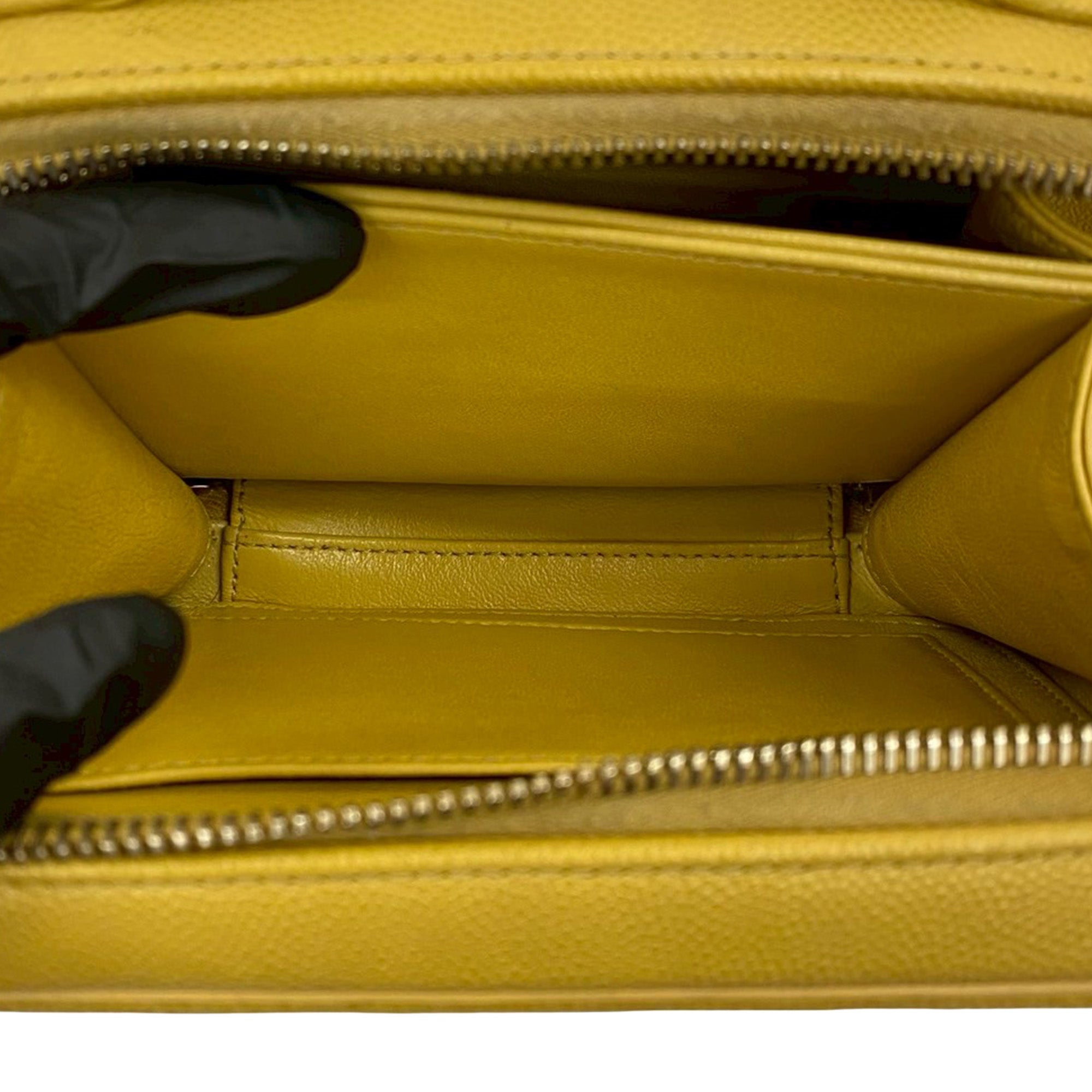 Chanel Small Caviar CC Filigree Vanity Case - image 4