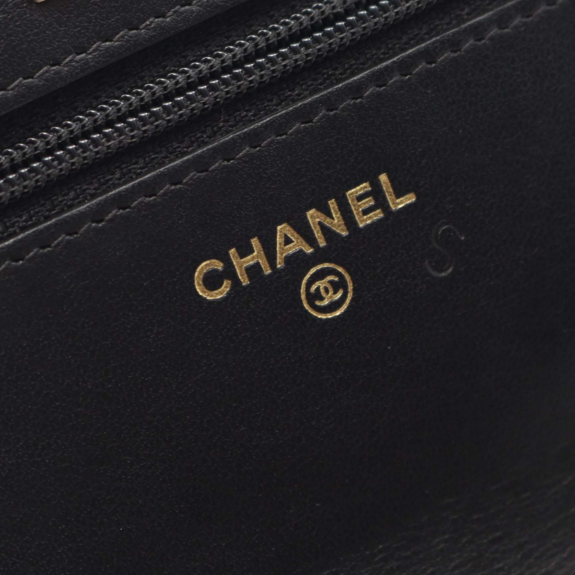 Chanel Calfskin Crocodile Embossed Graffiti Reissue 2.55 Shoulder Bag - image 4