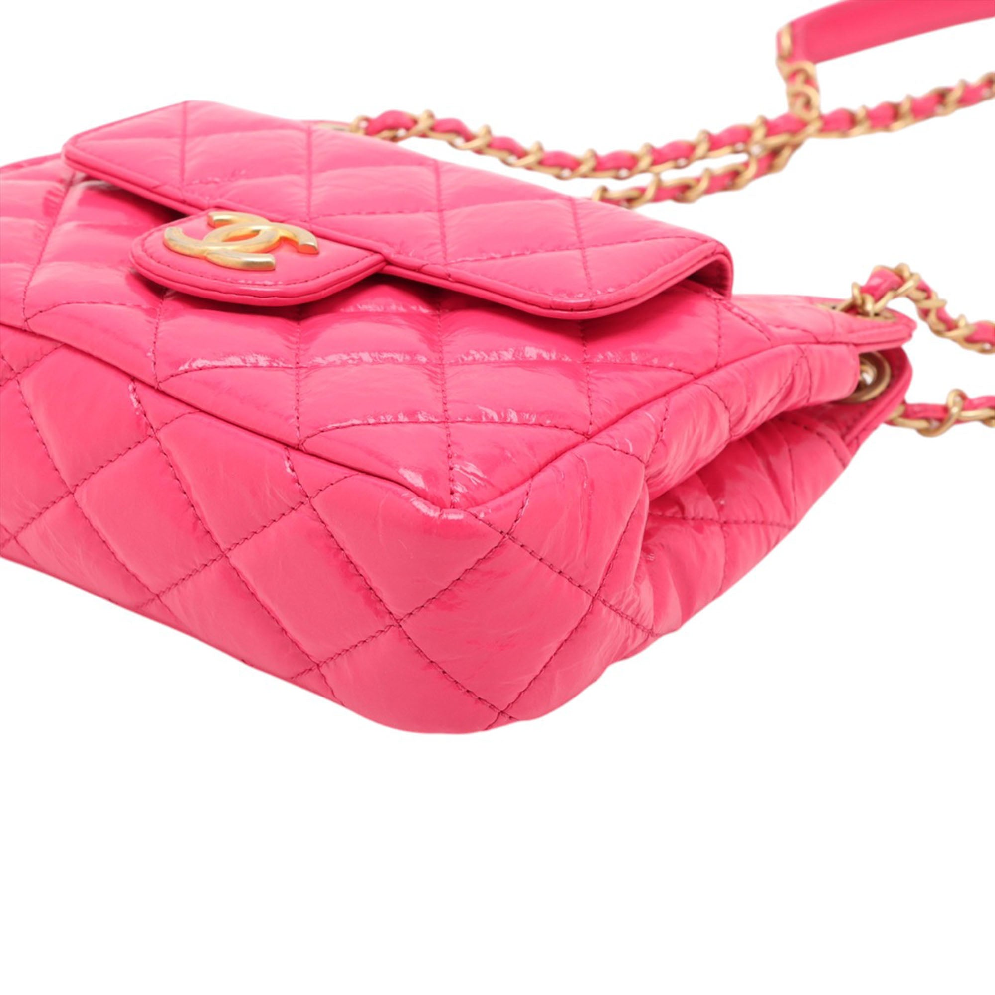Chanel Medium Shiny Crumpled Calfskin Wavy CC Hobo - image 9