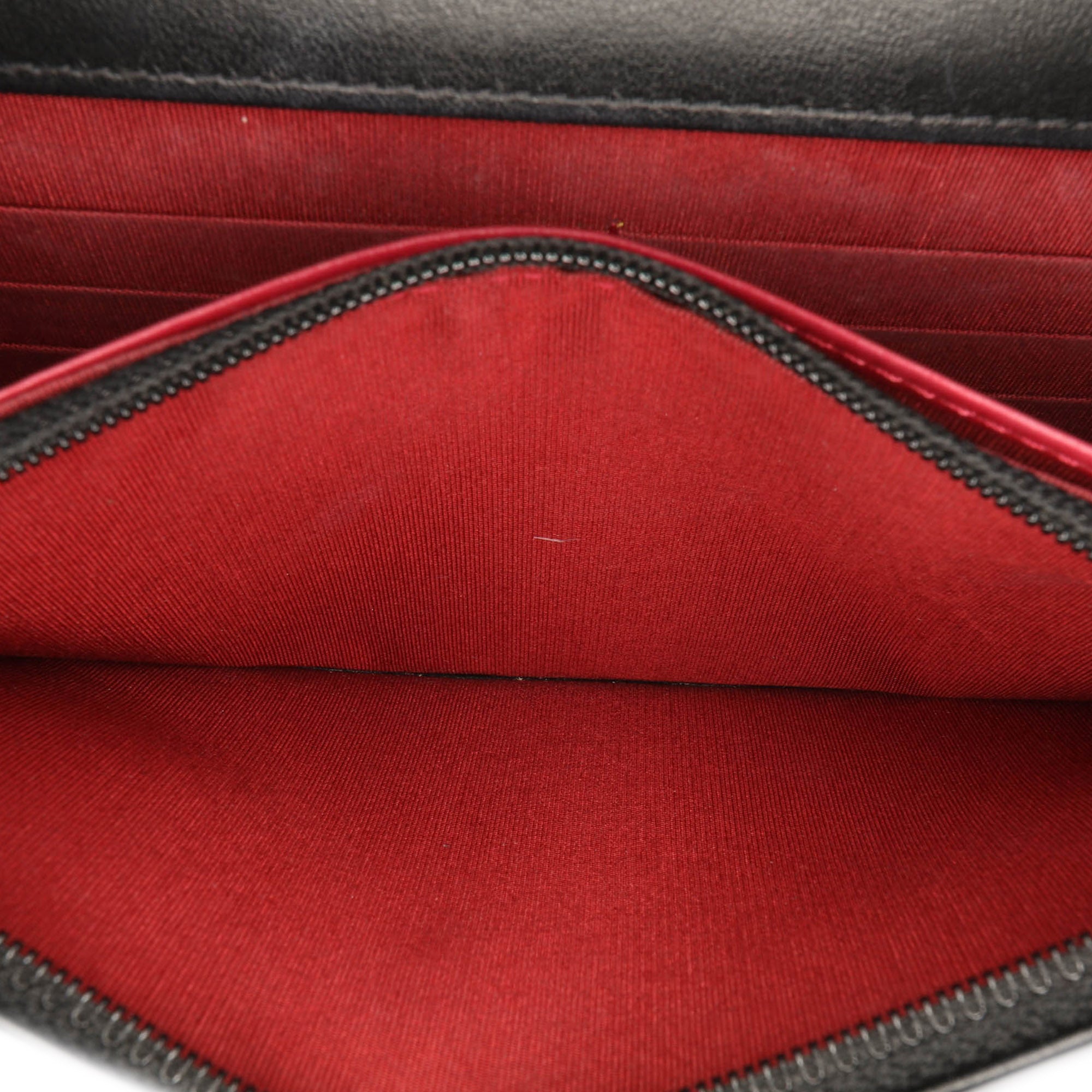 Chanel Quilted Lambskin 19 Wallet on Chain - image 5