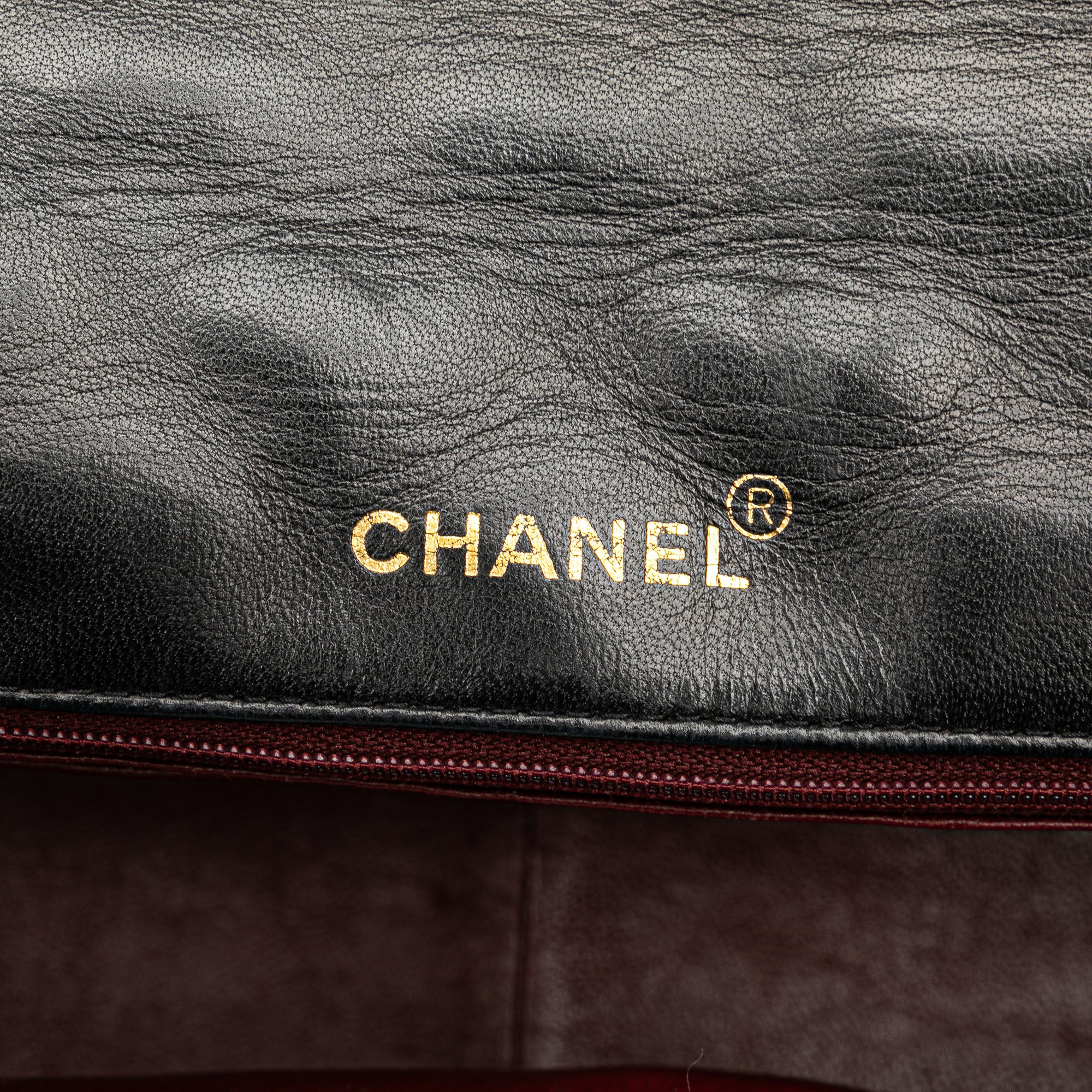 Chanel Medium Lambskin Diana Flap - image 5
