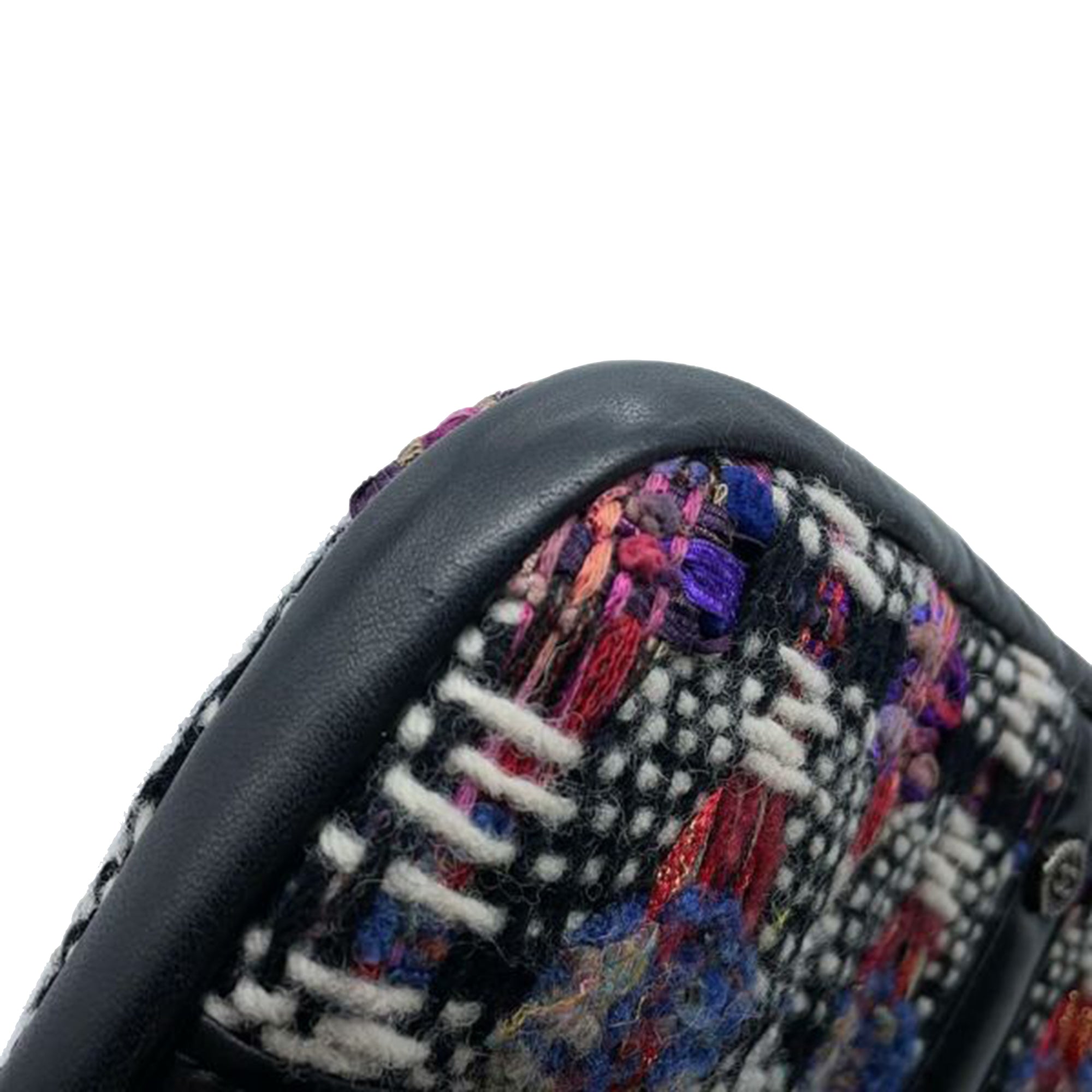 Chanel Small Tweed and Lambskin Girl Clutch on Chain - image 7