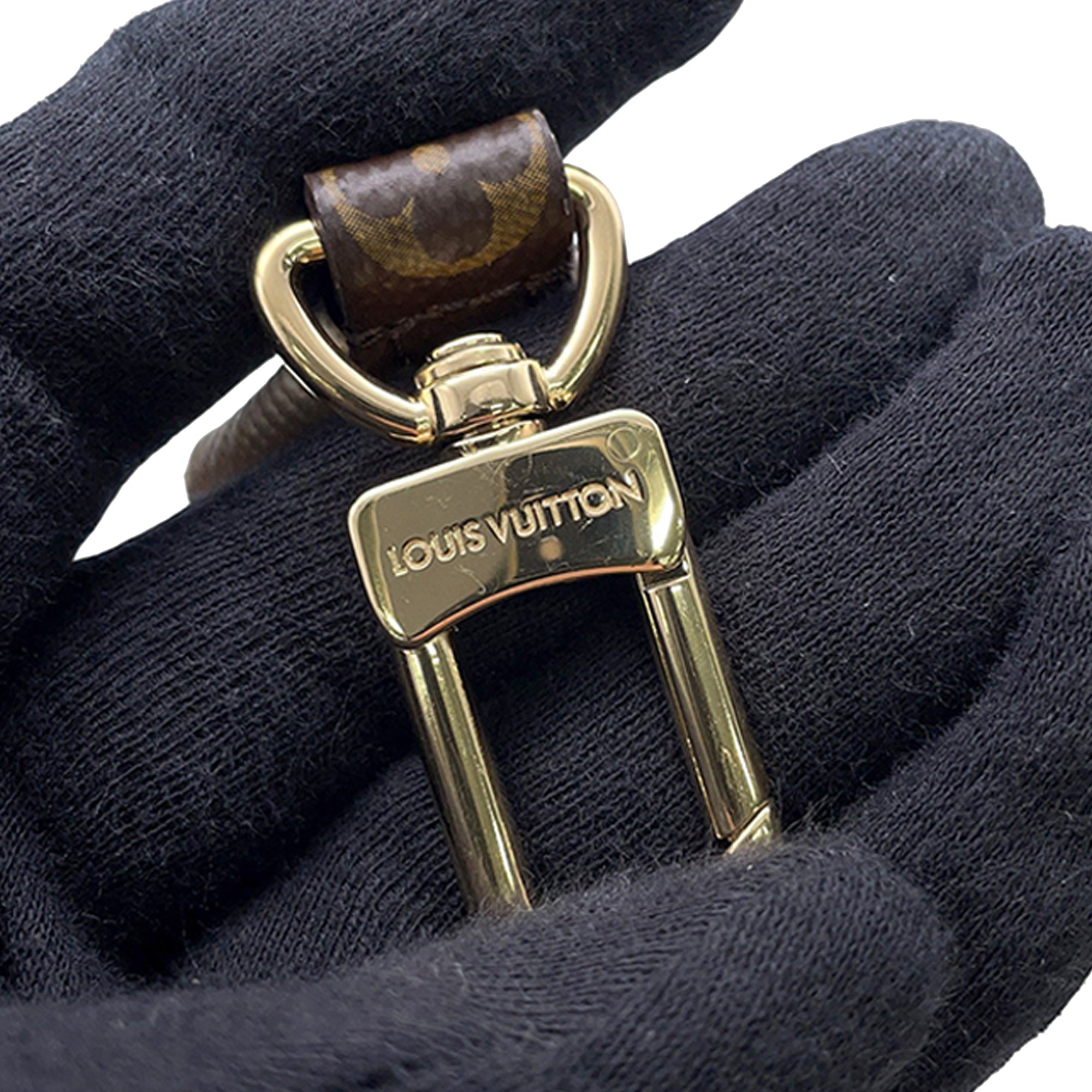 Louis Vuitton Monogram Reverse Giant OnTheGo PM - image 8
