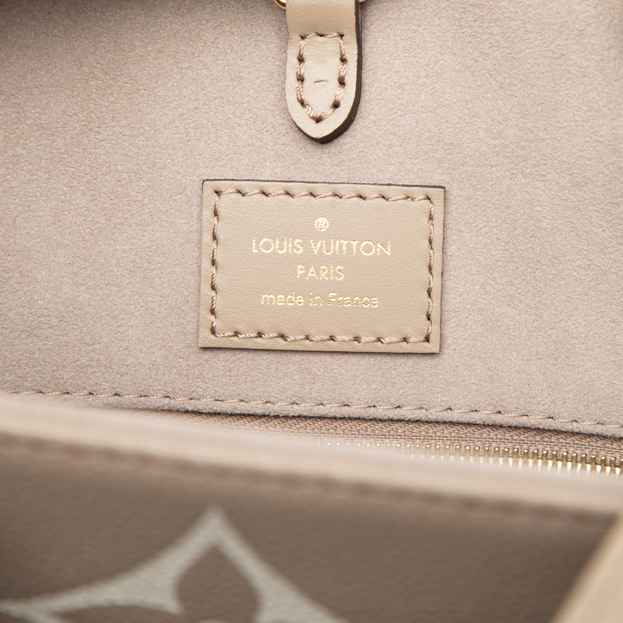 Louis Vuitton Bicolor Monogram Empreinte Giant Onthego MM - image 5